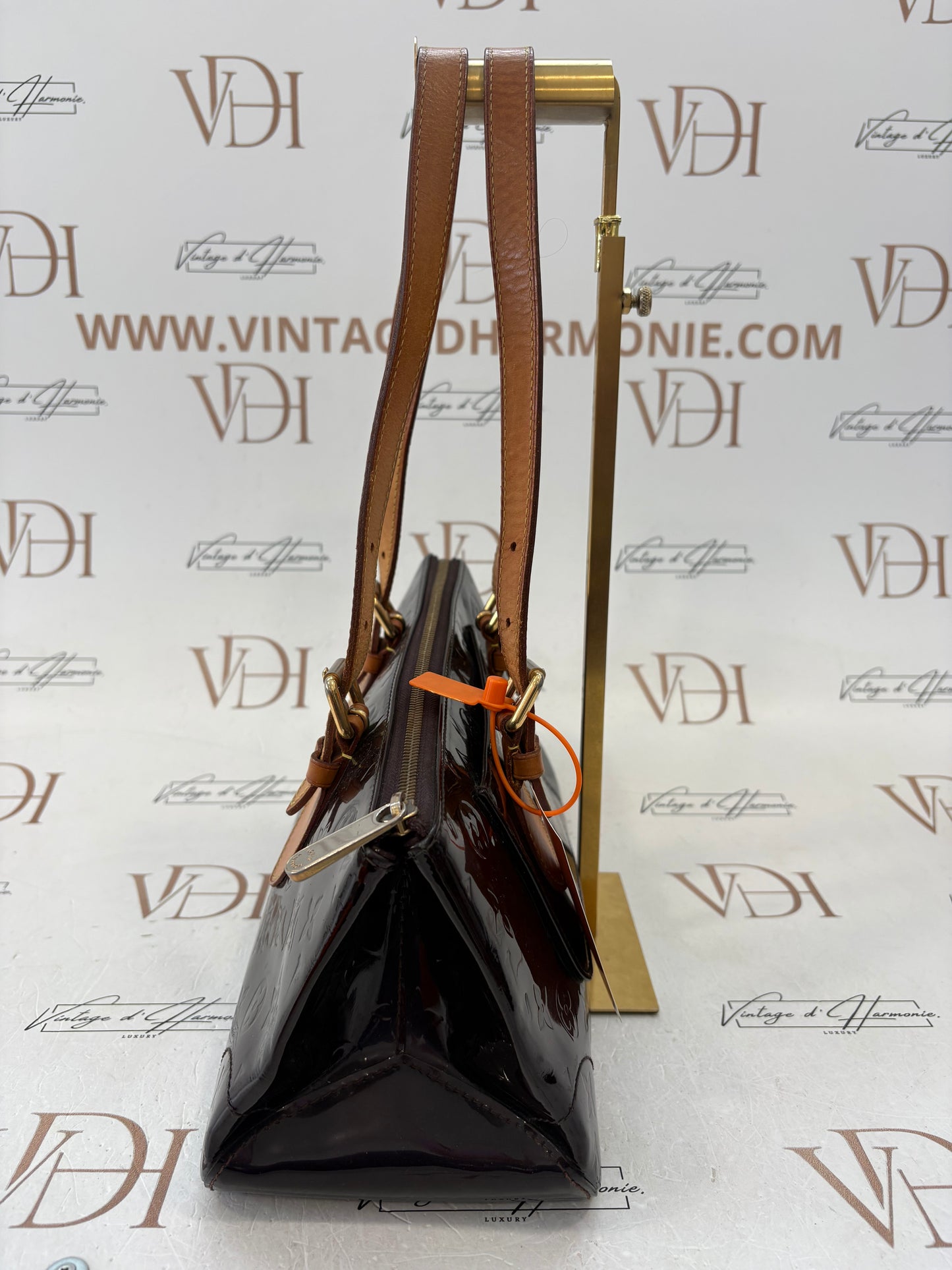 018649 - Louis Vuitton Vernis Rosewood