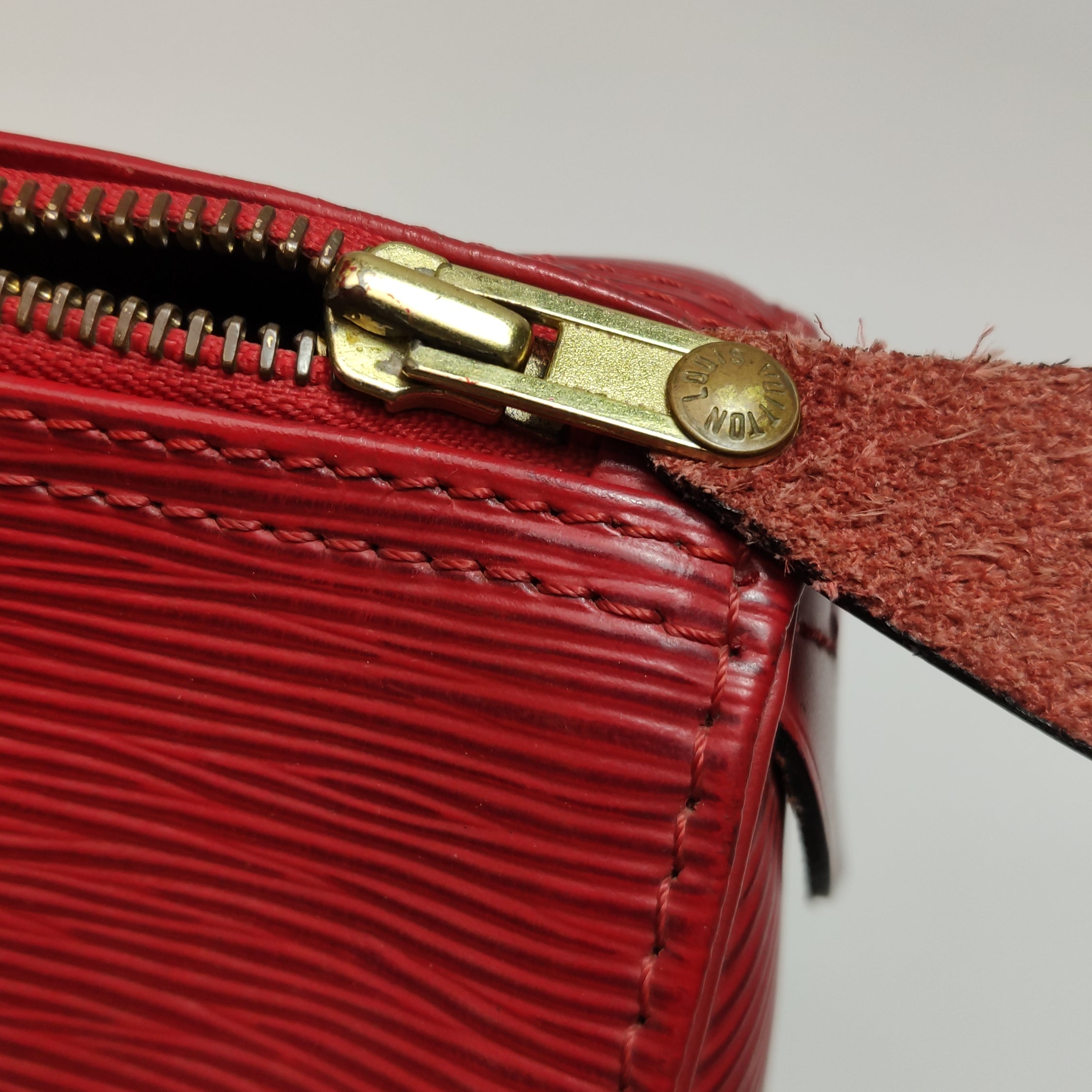 Louis Vuitton (LV) Speedy25 Red