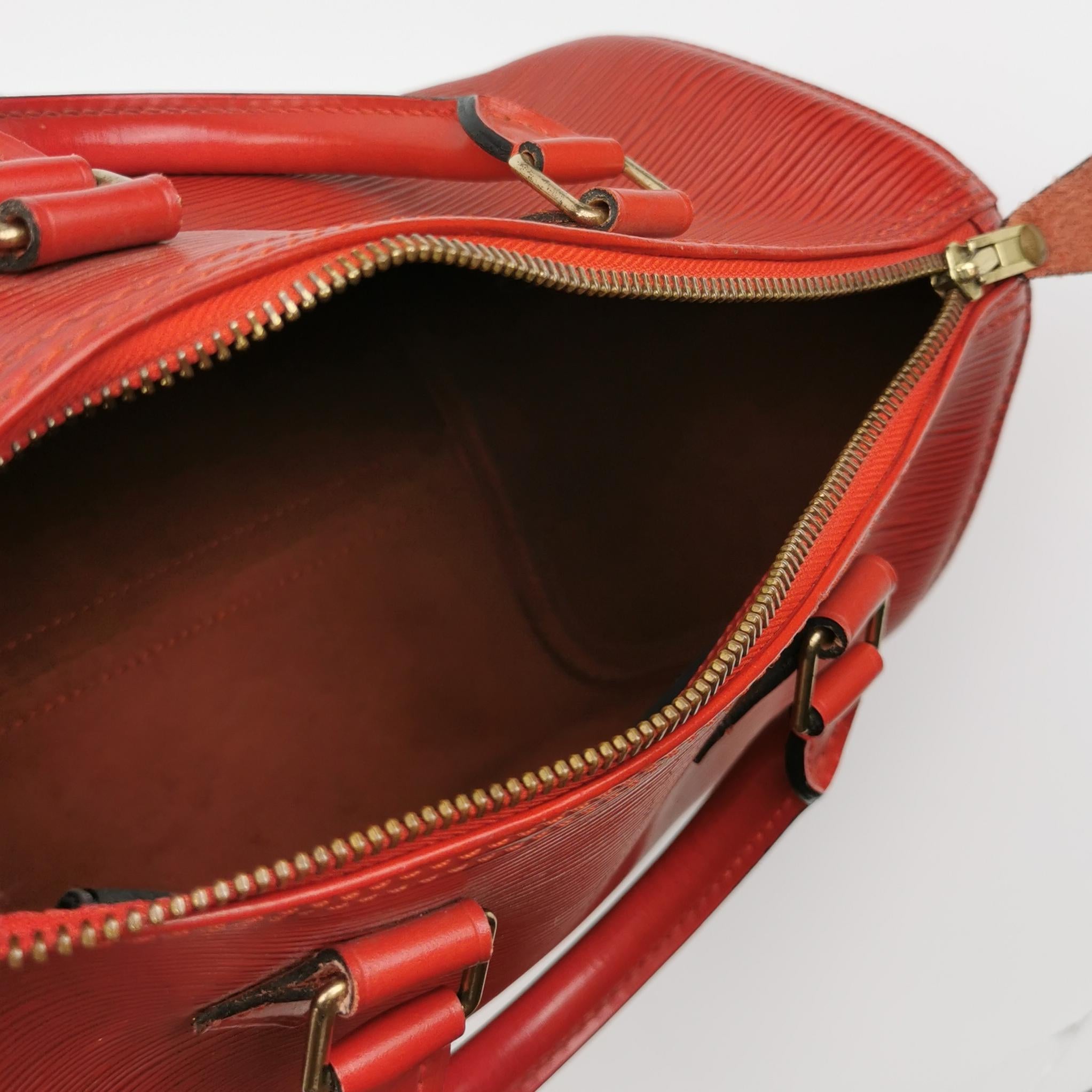 Louis Vuitton (LV) Speedy25 Red