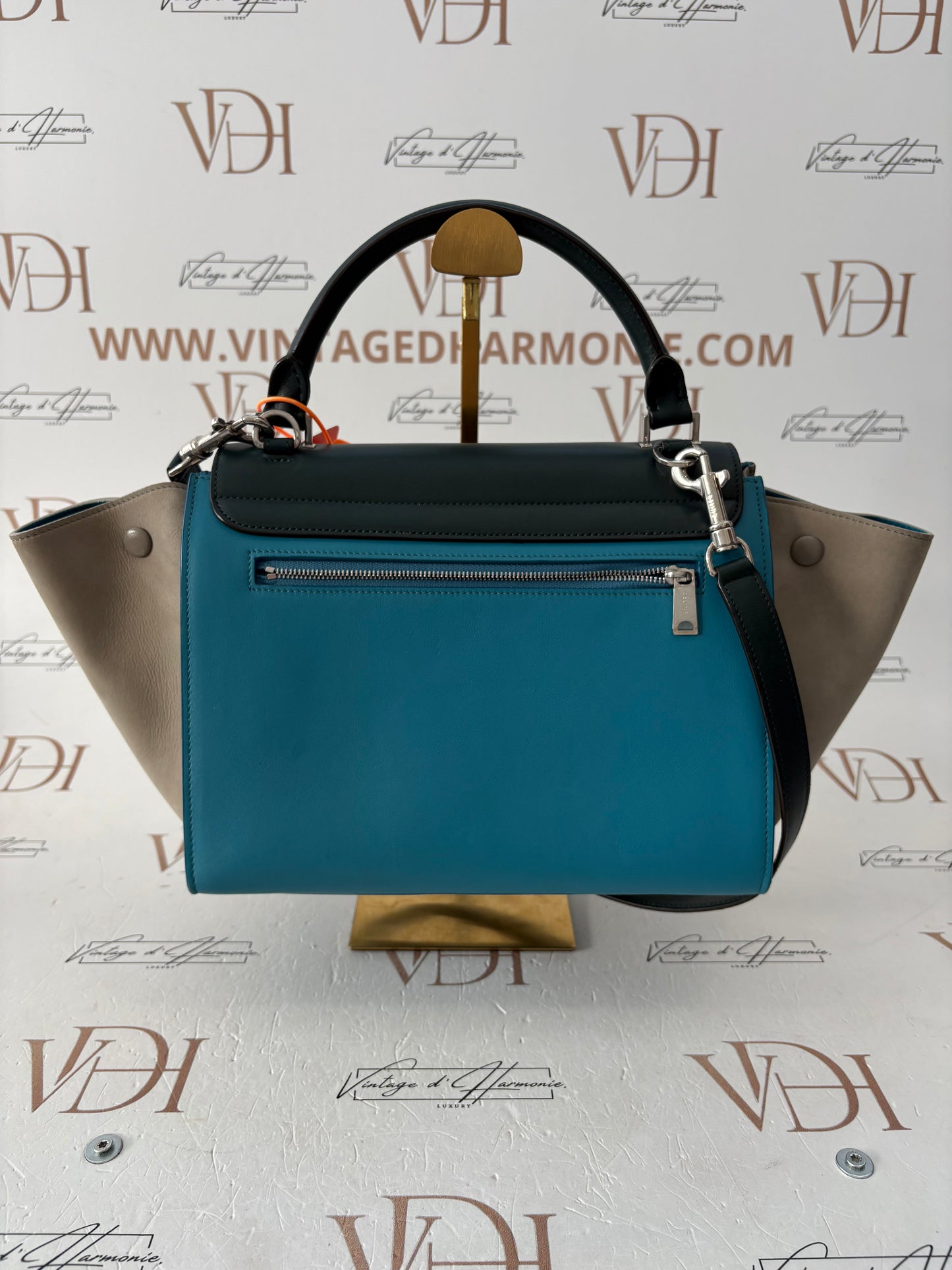 383732 - Céline Trapeze