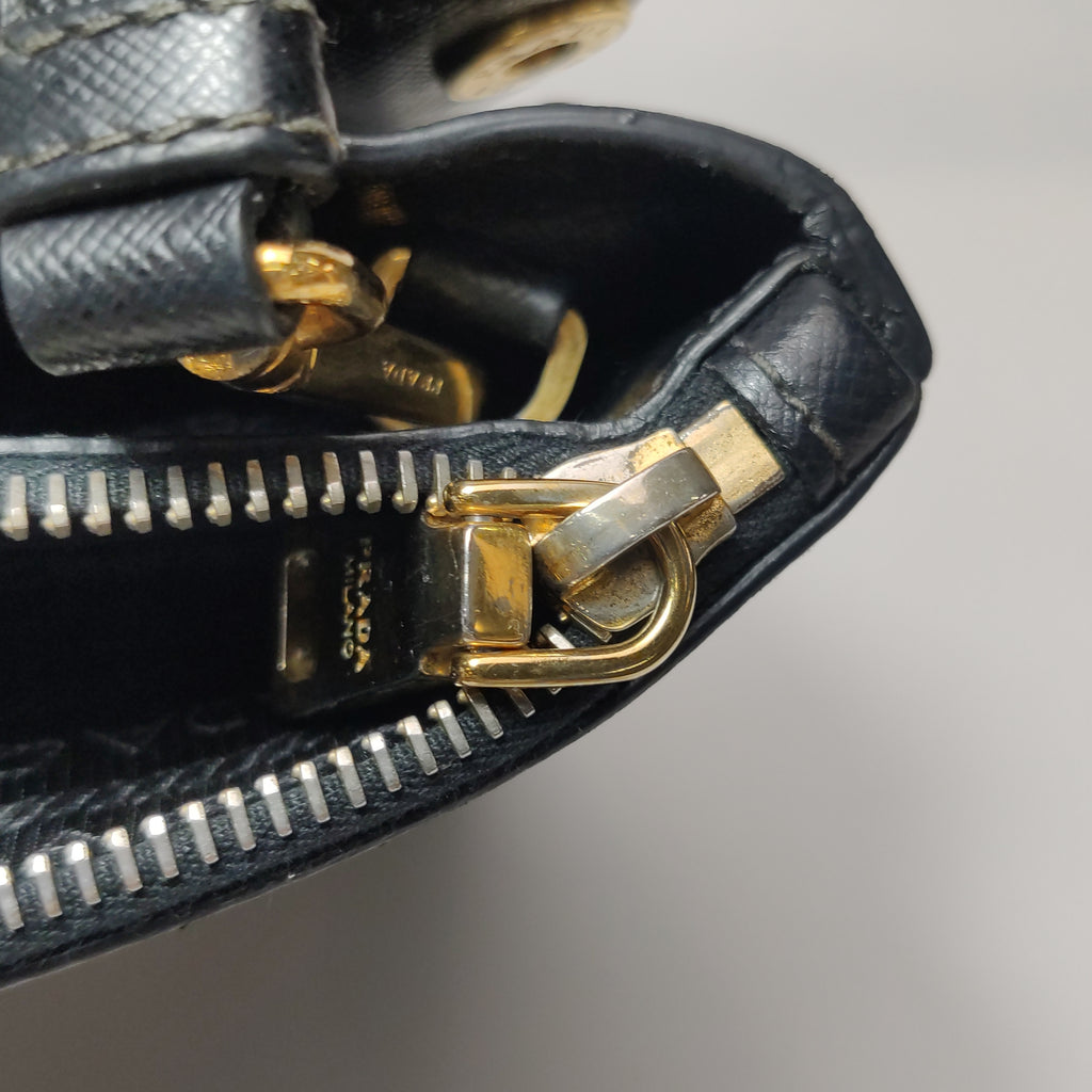 Prada Galleria black