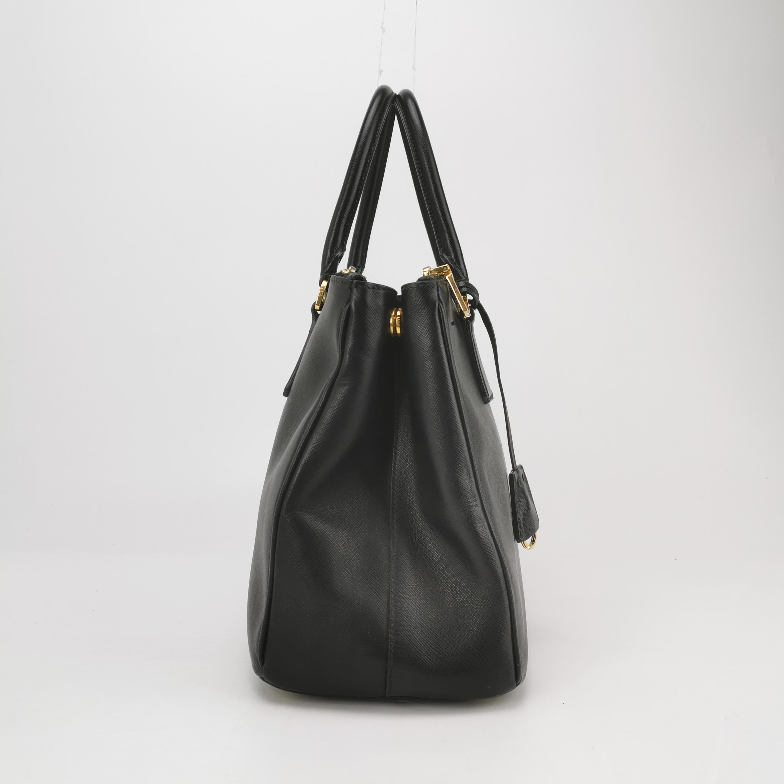 Prada Galleria black