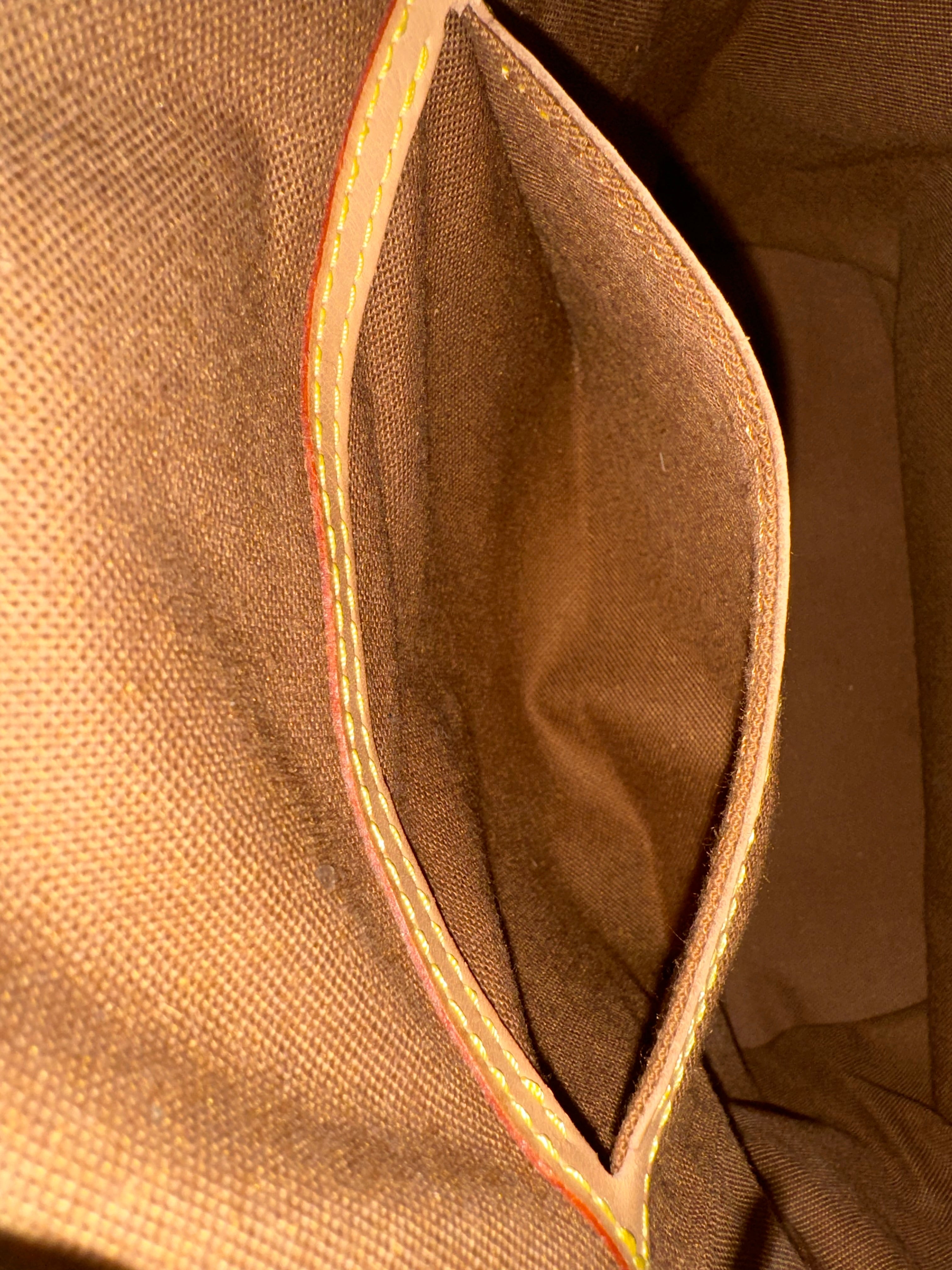 Louis Vuitton Montsouris MM