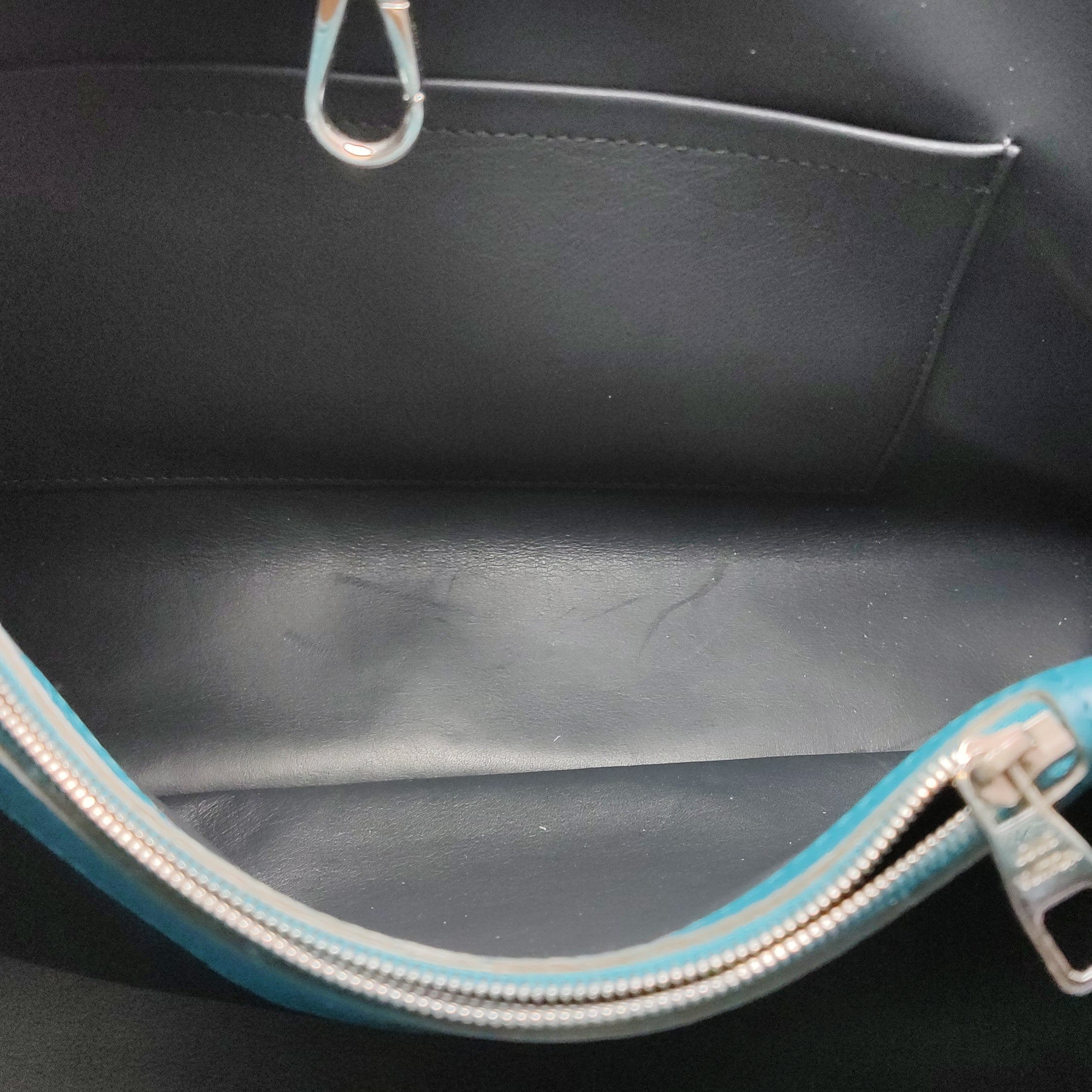 Louis Vuitton (LV) Capucines