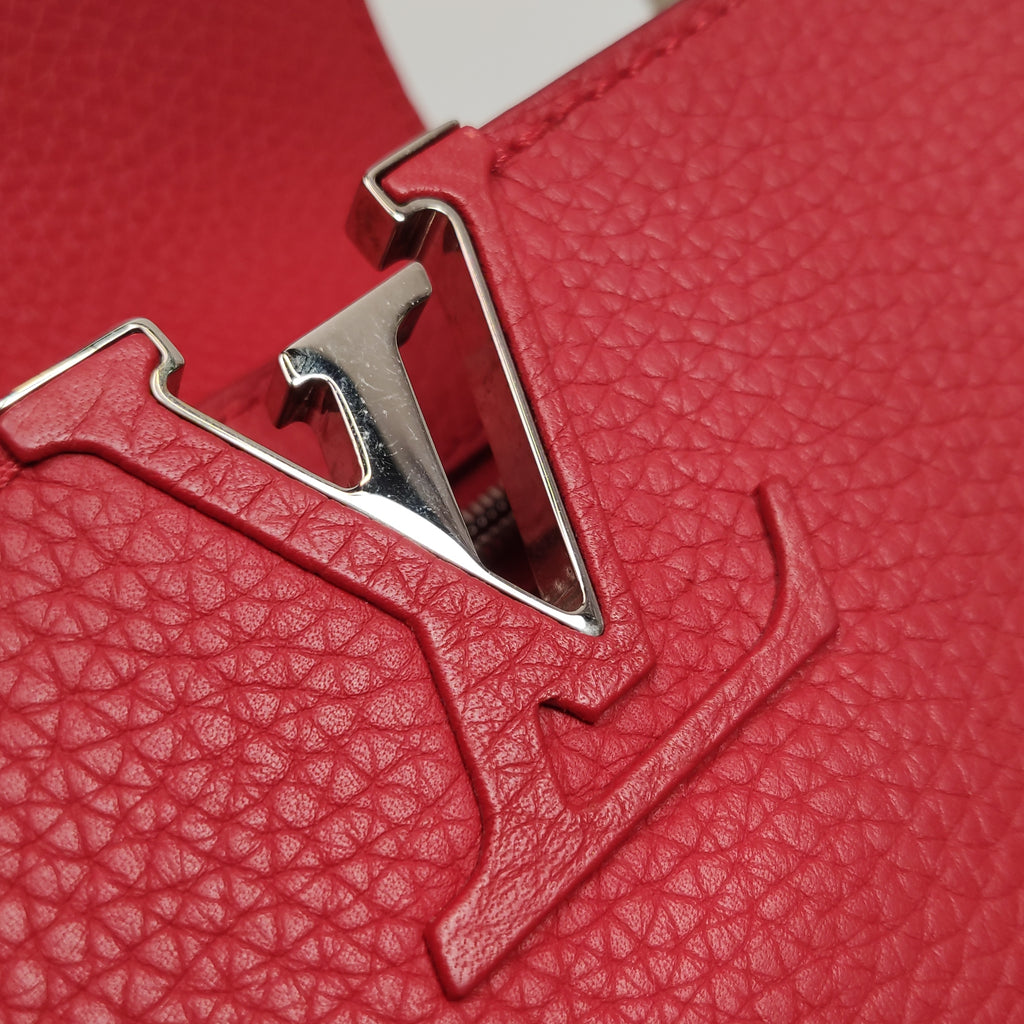 Louis Vuitton (LV) Capucines BB  Rosso