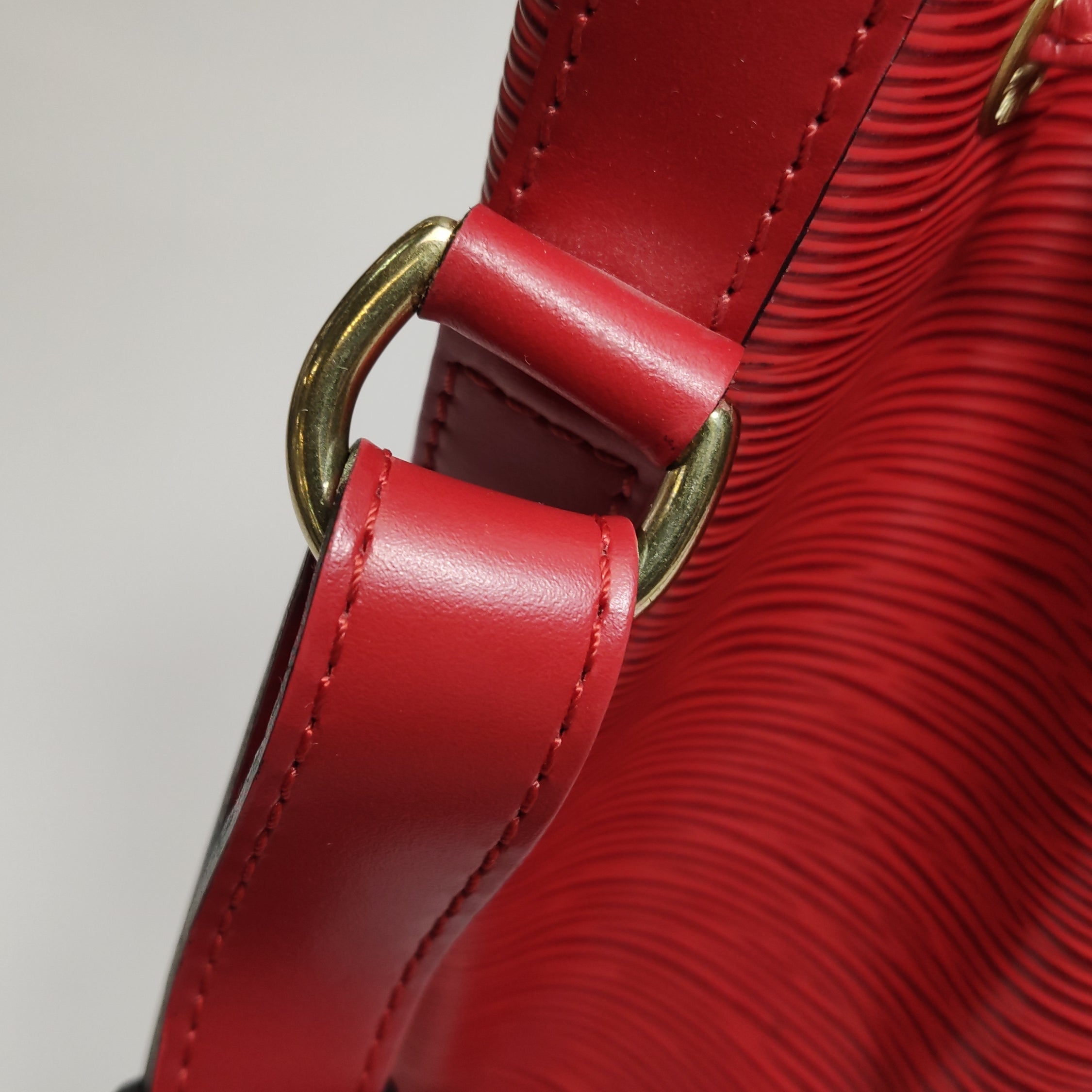 Louis Vuitton (LV) NOE Red