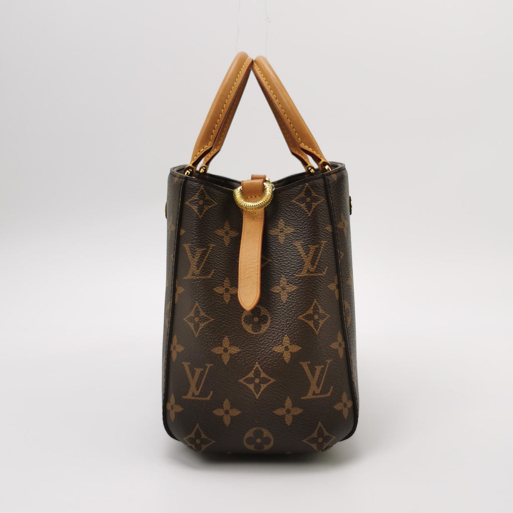 Louis Vuitton (LV) Montaigne