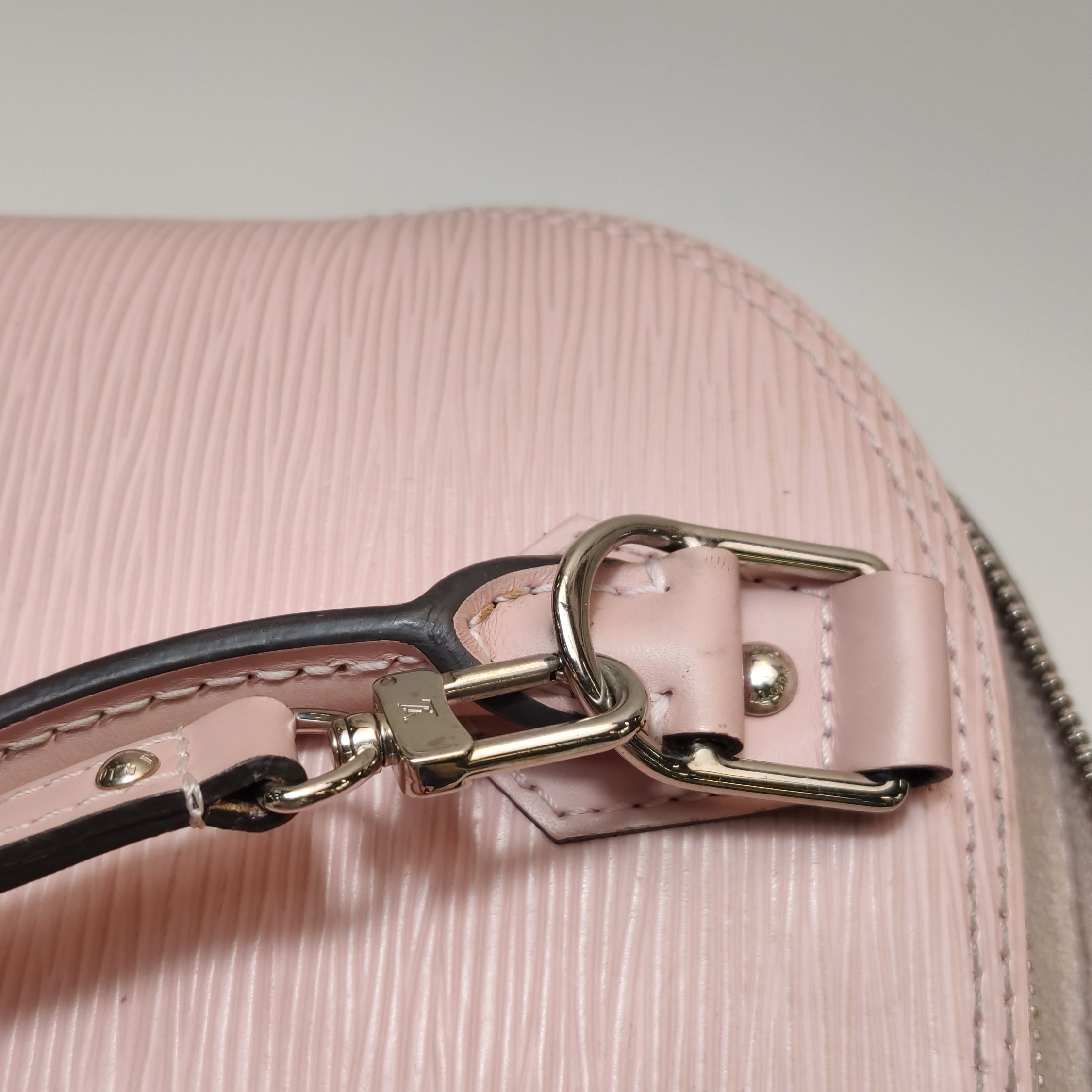 Louis Vuitton (LV) AlmaBB Rose