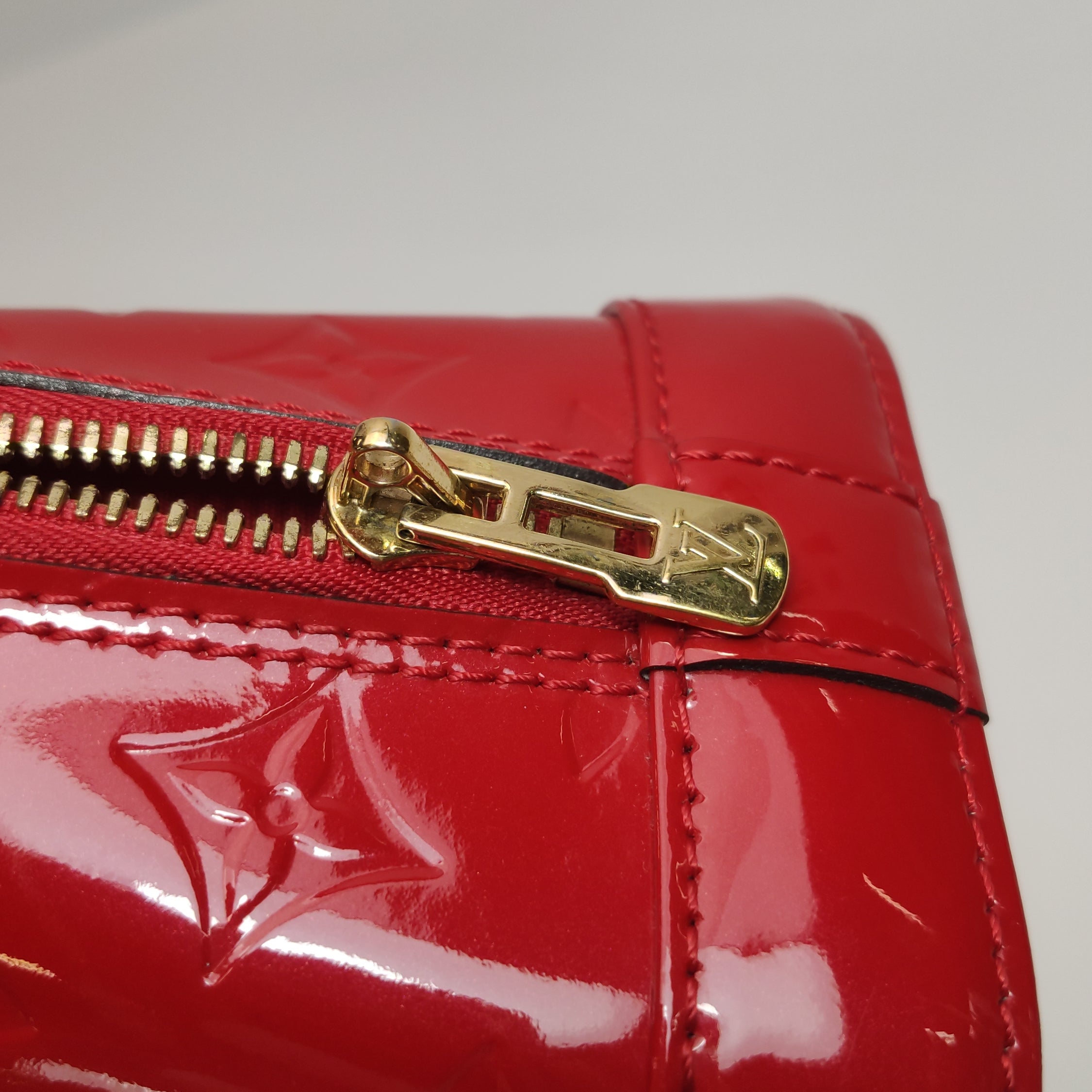 Louis Vuitton (LV) AlmaBB Red