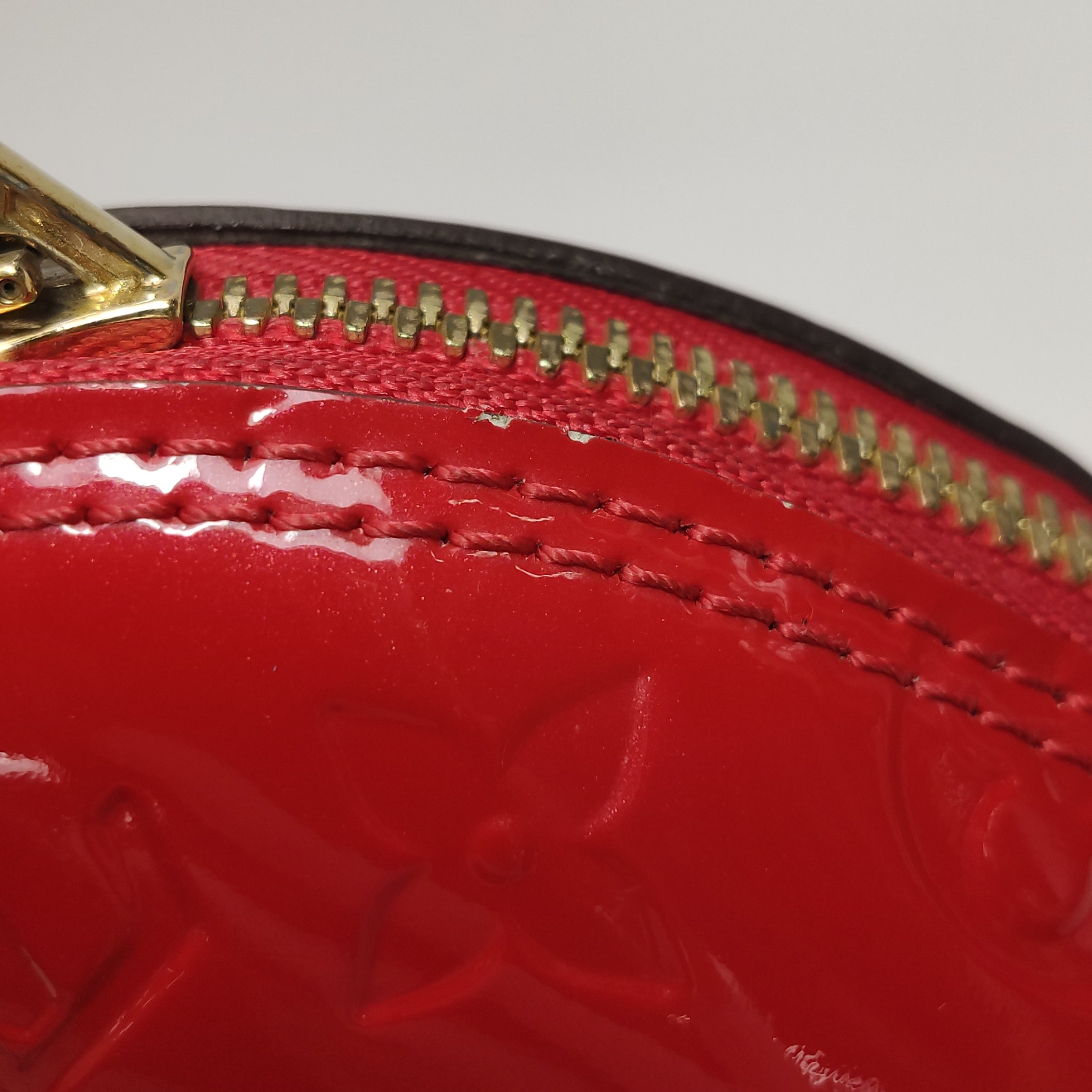 Louis Vuitton (LV) AlmaBB Red