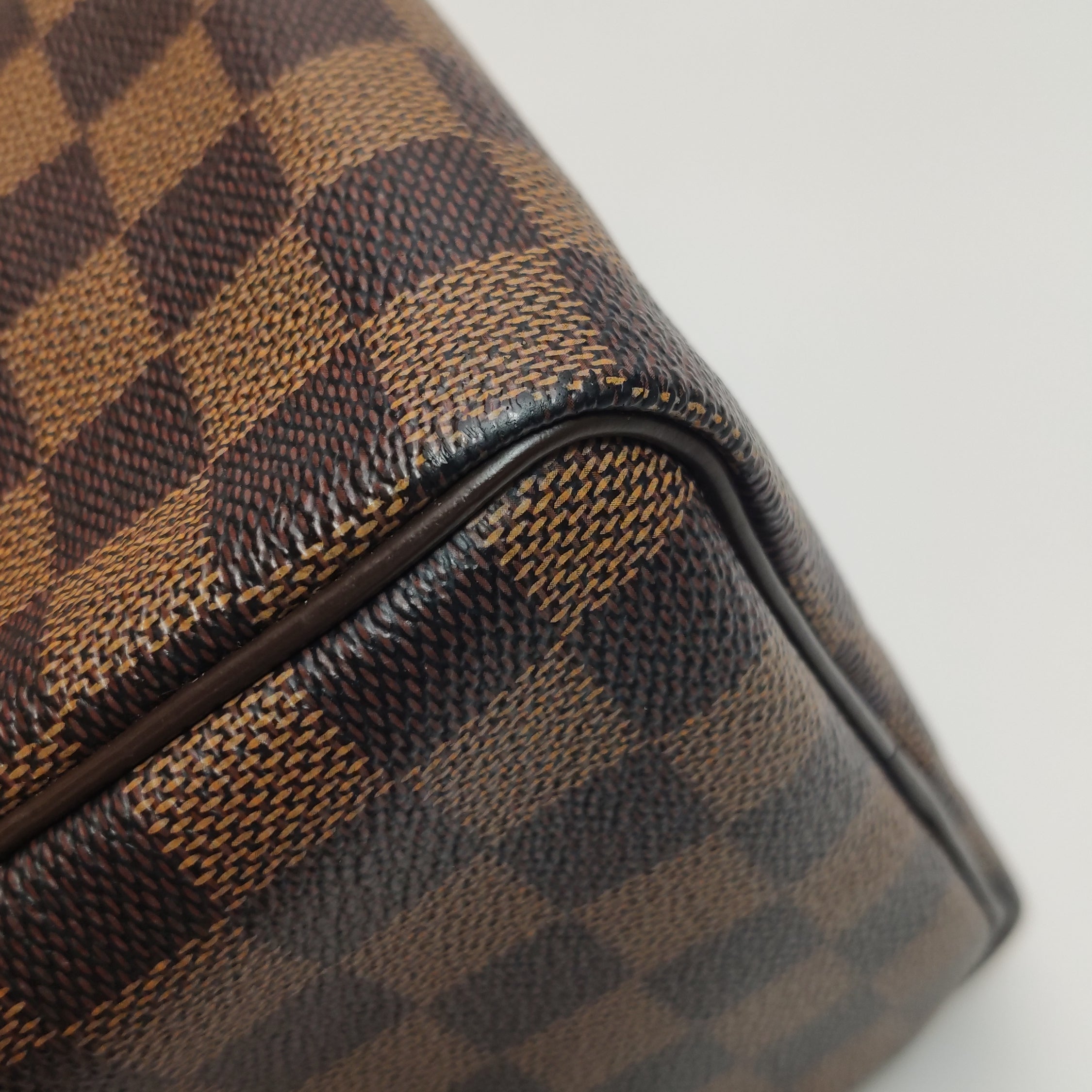 Louis Vuitton (LV) Speedy25