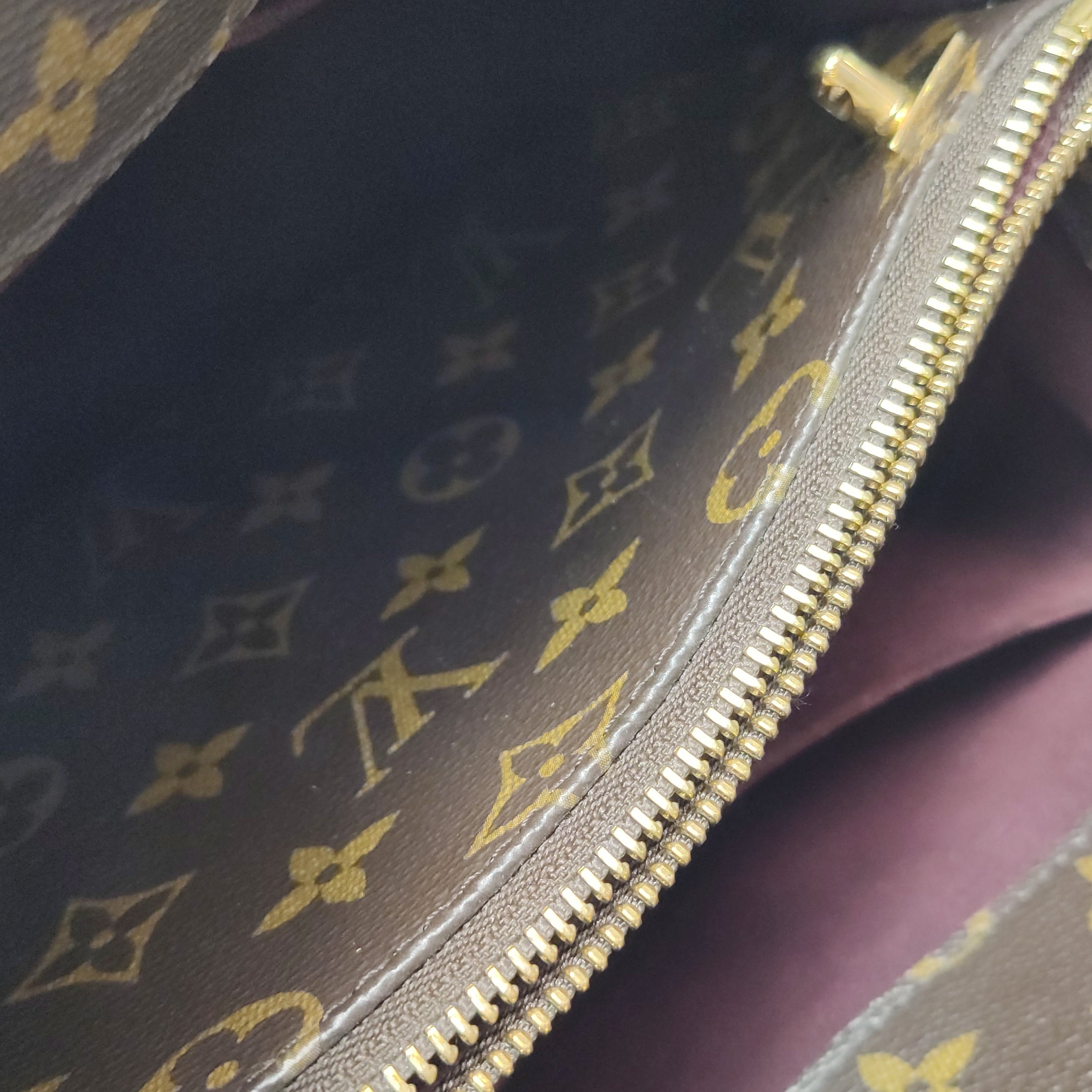 Louis Vuitton (LV) Montaigne medium