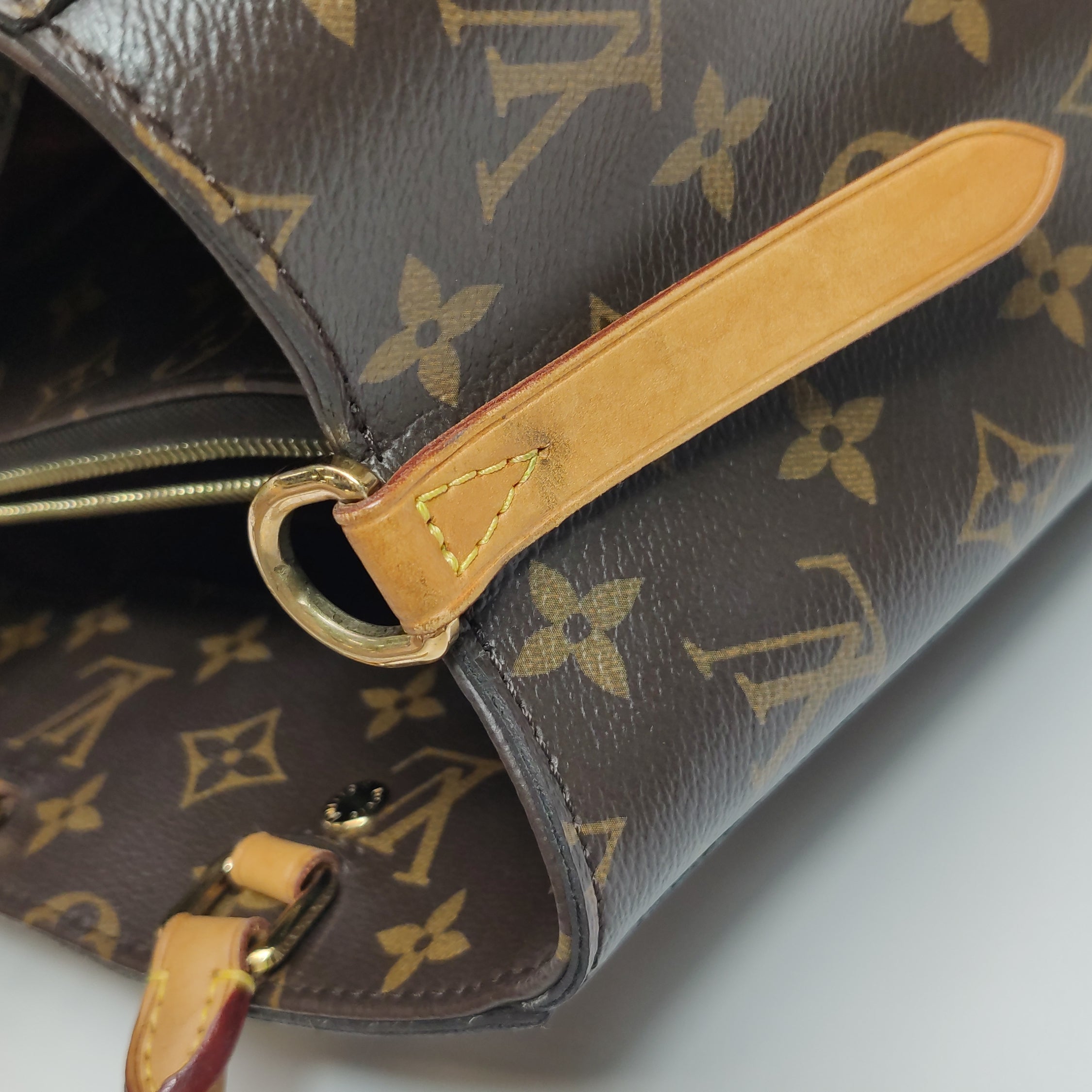 Louis Vuitton (LV) Montaigne medium