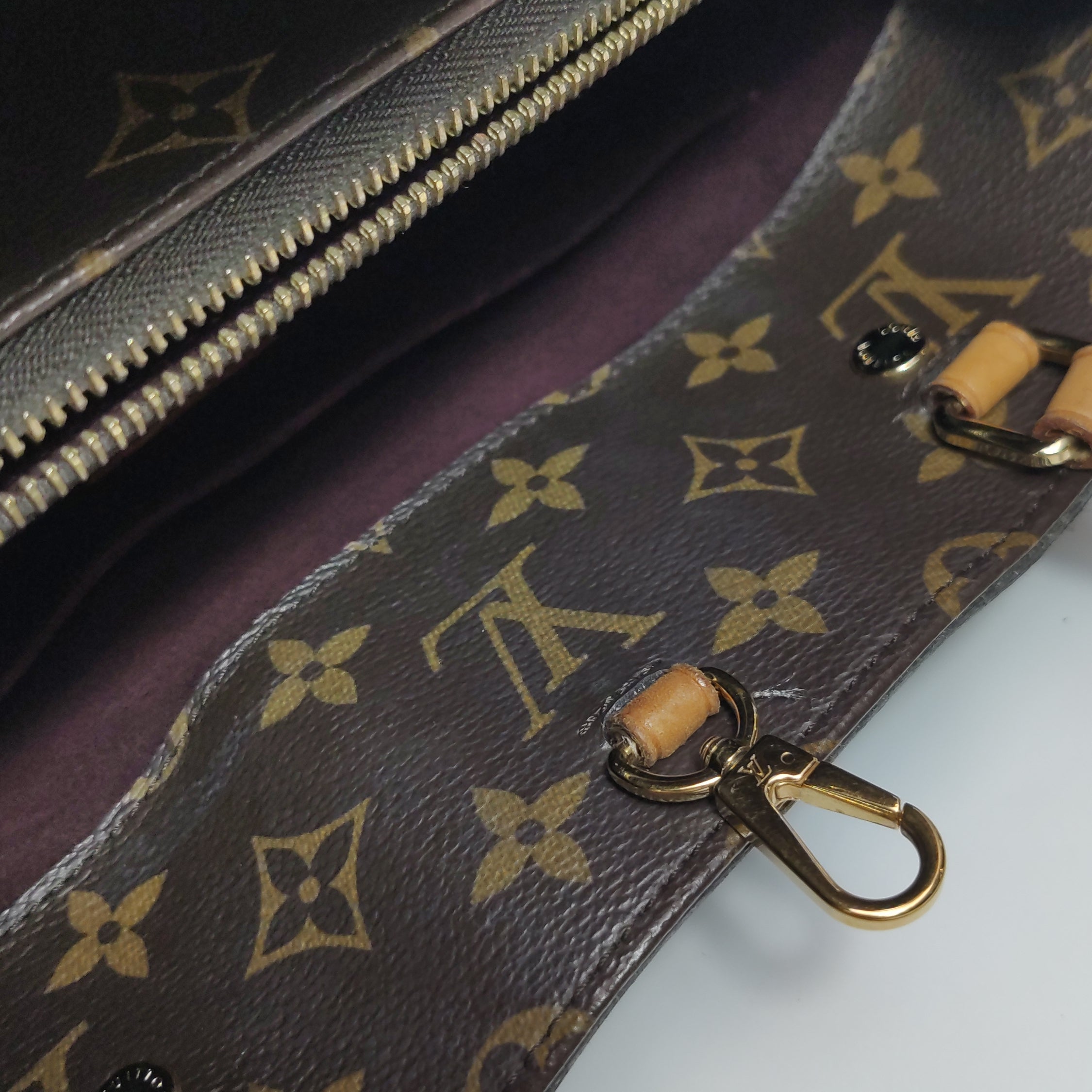 Louis Vuitton (LV) Montaigne medium