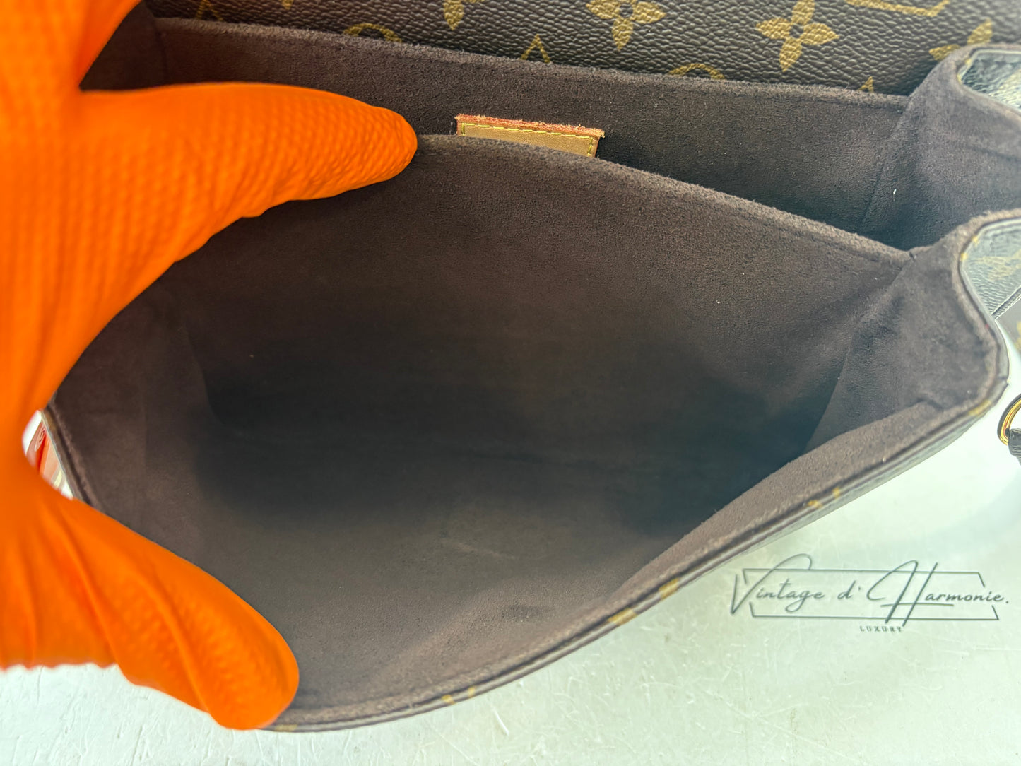 384110 - Louis Vuitton Metis