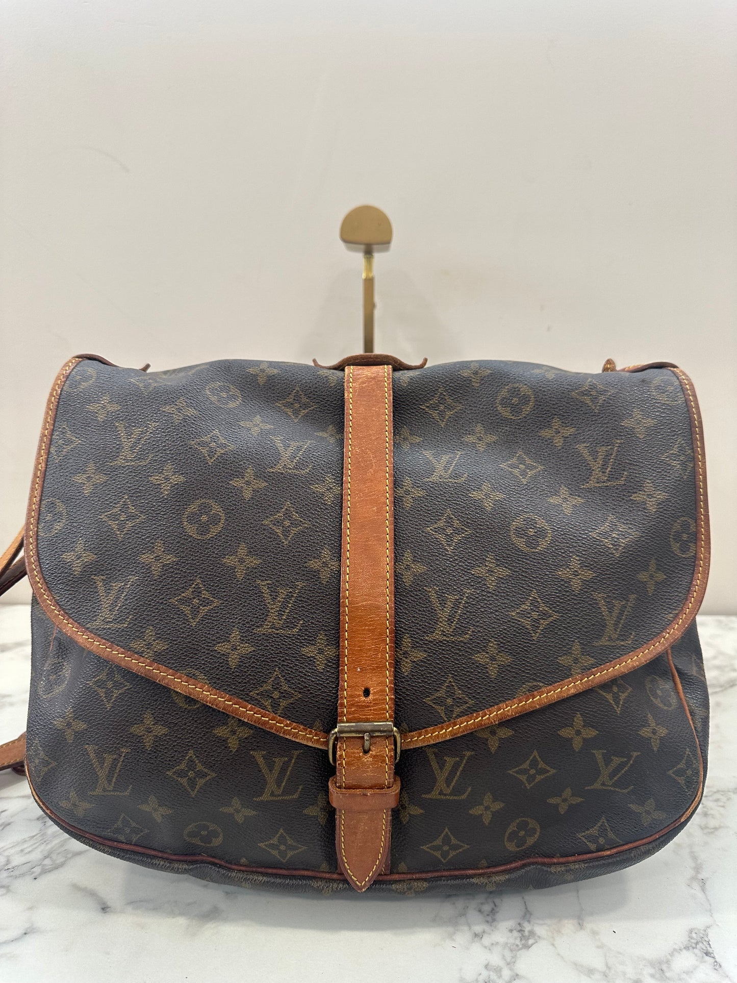 Louis Vuitton Saumur 35