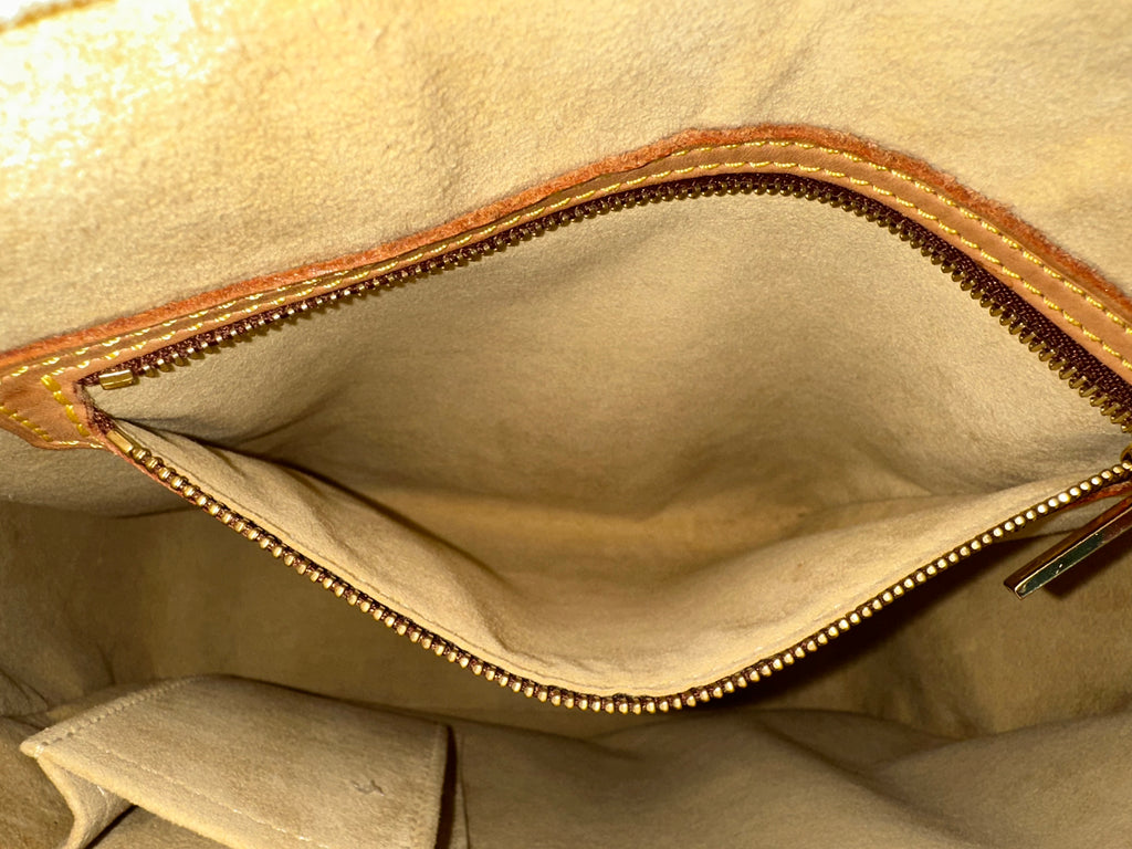 Louis Vuitton Looping GM