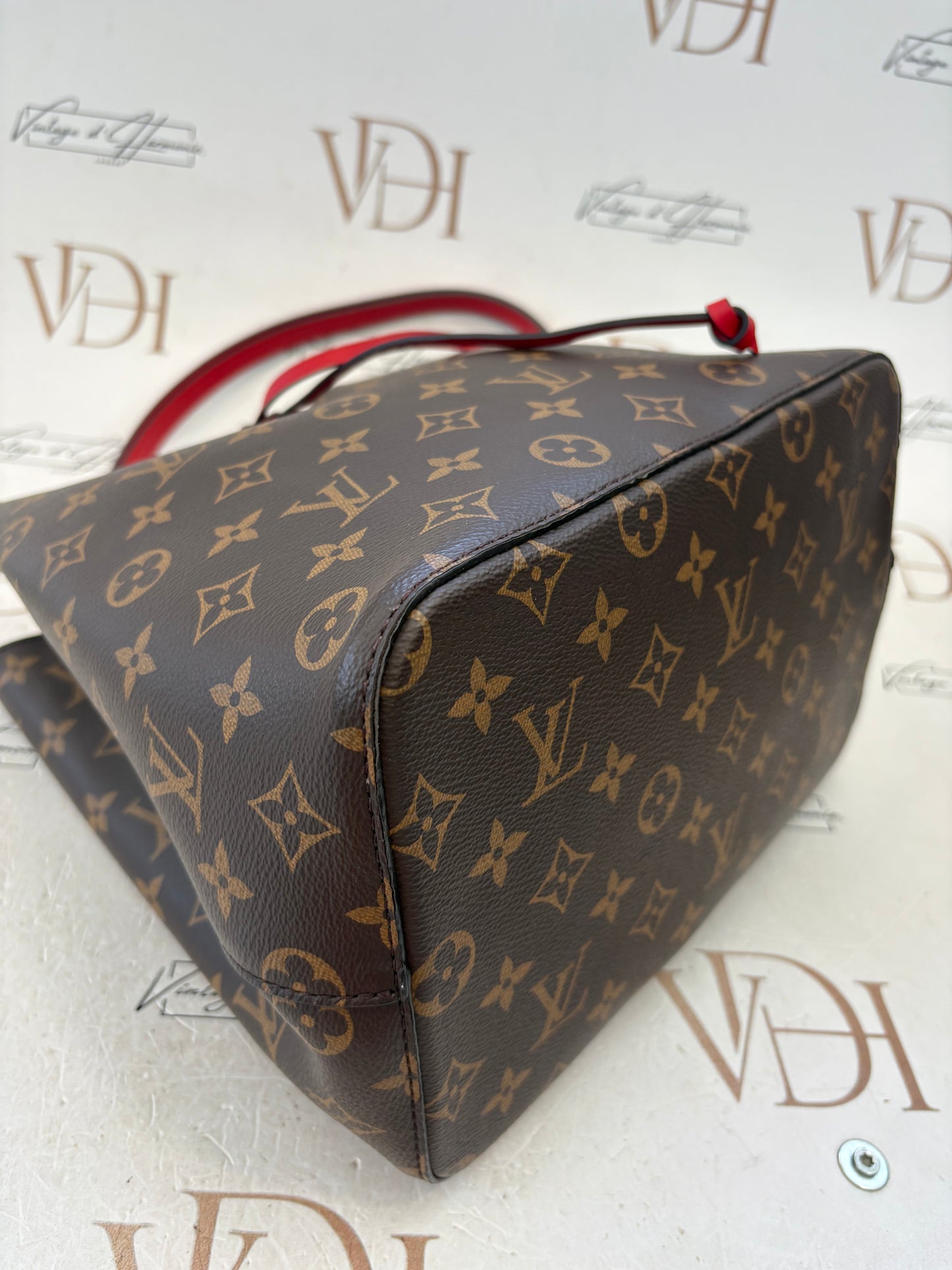 201549 - Louis Vuitton Neo Noé