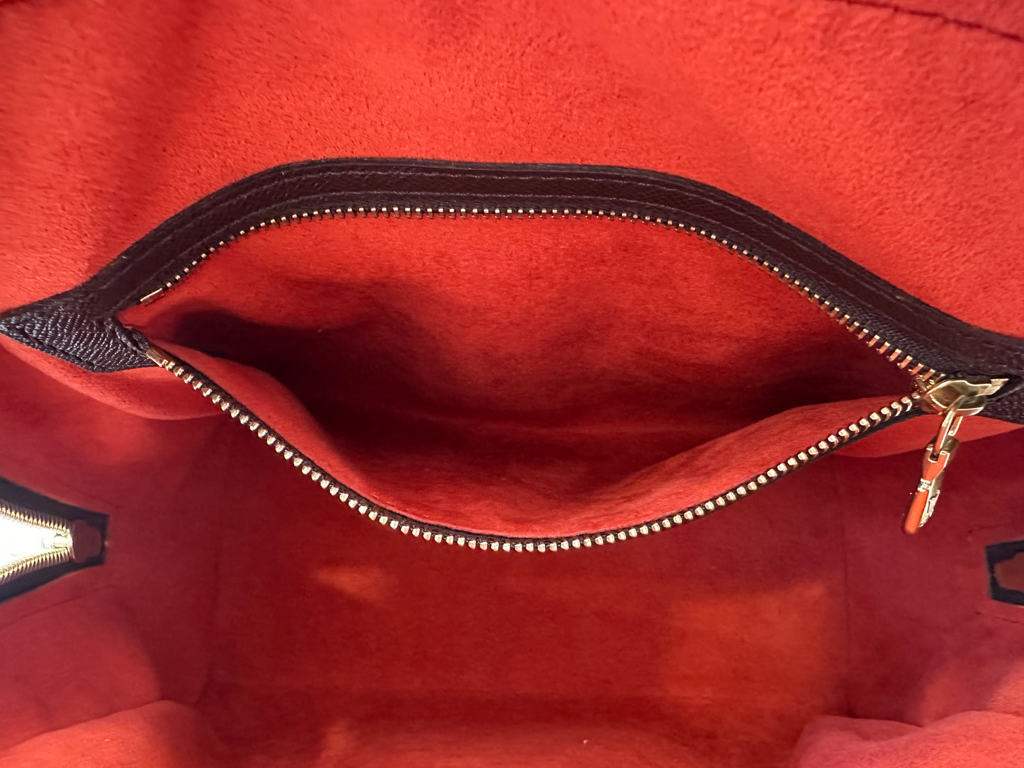 017823 - Louis Vuitton Triana