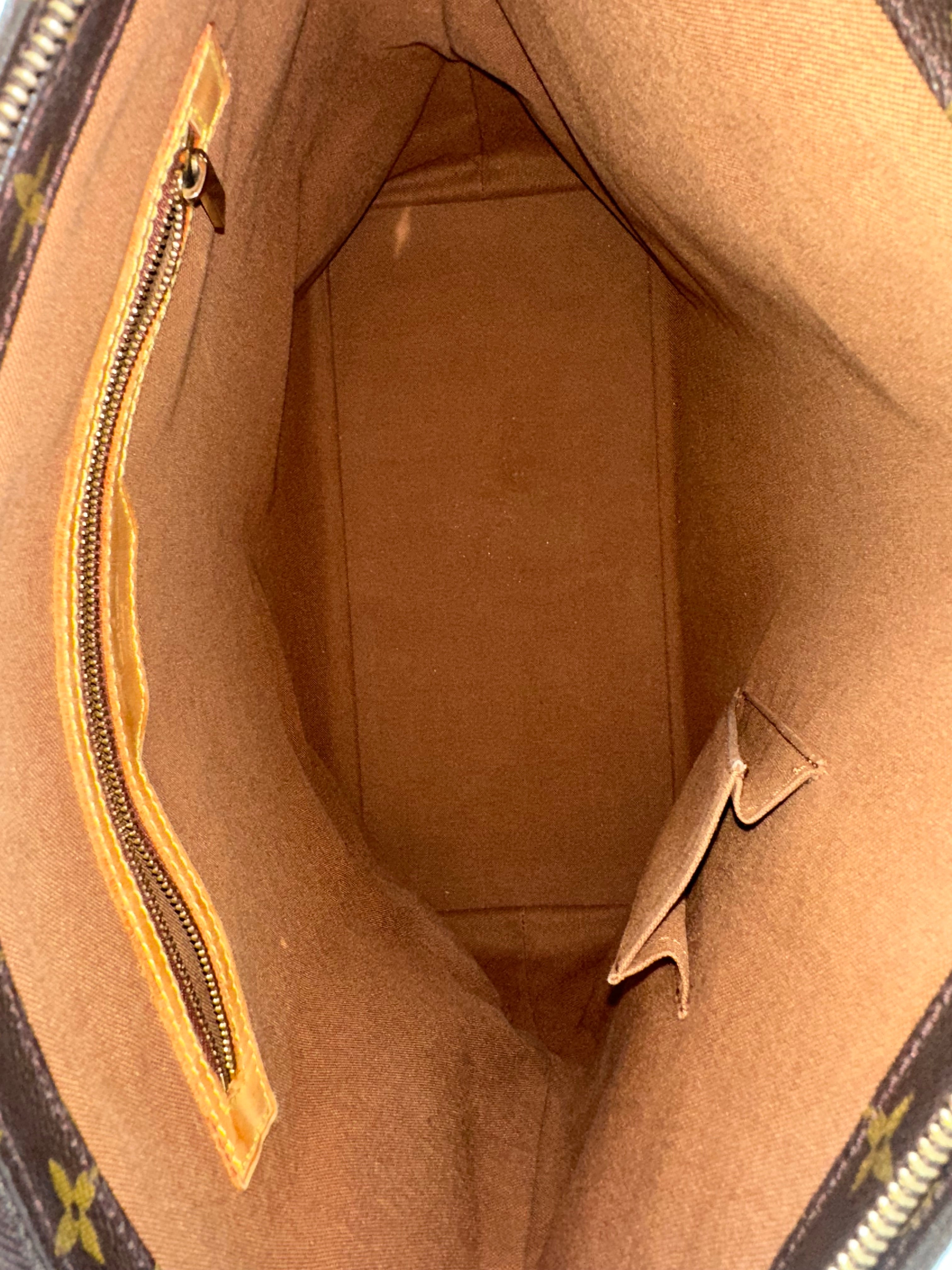 Louis Vuitton Cabas Mezzo