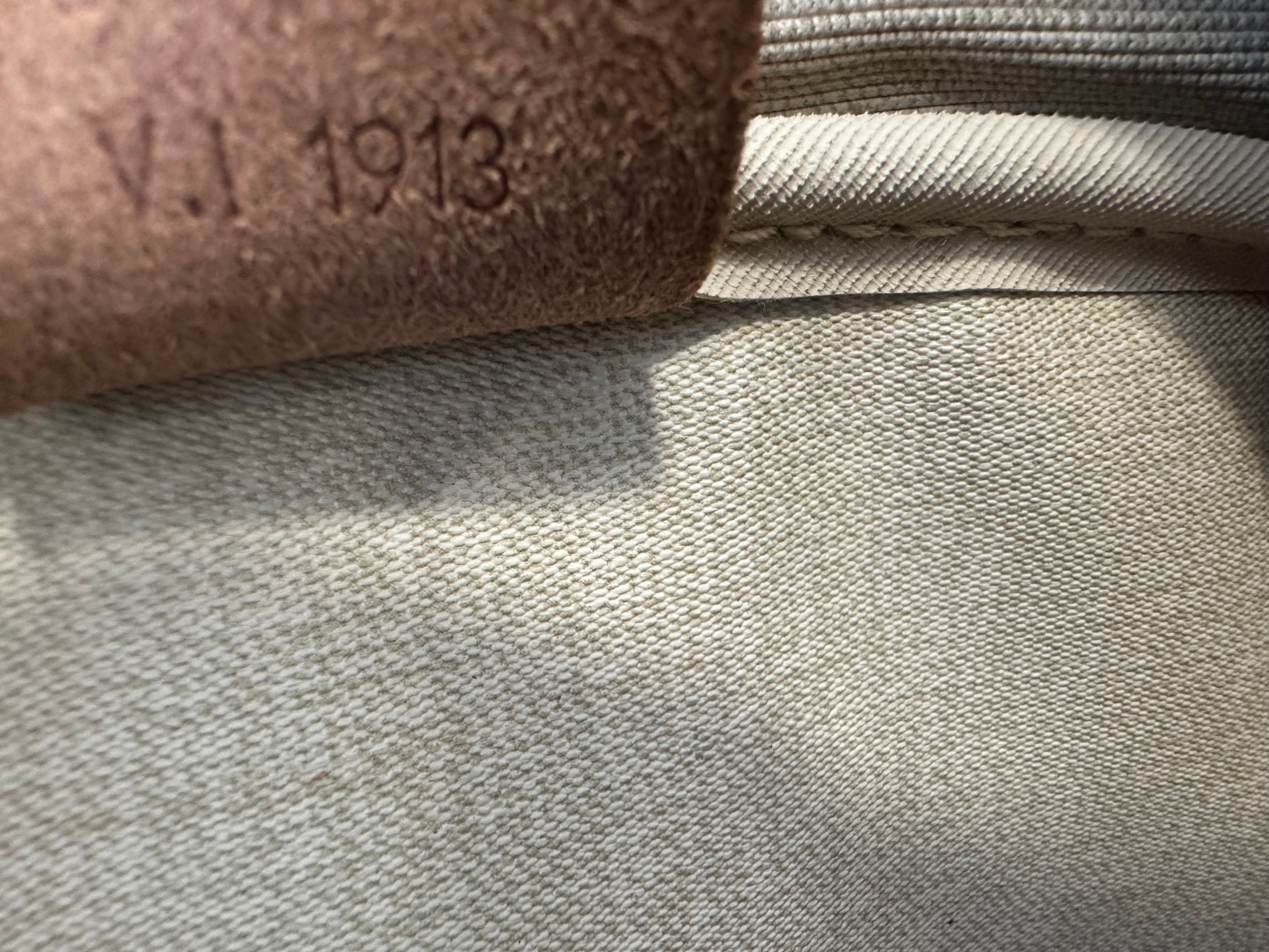 Louis Vuitton Deauville