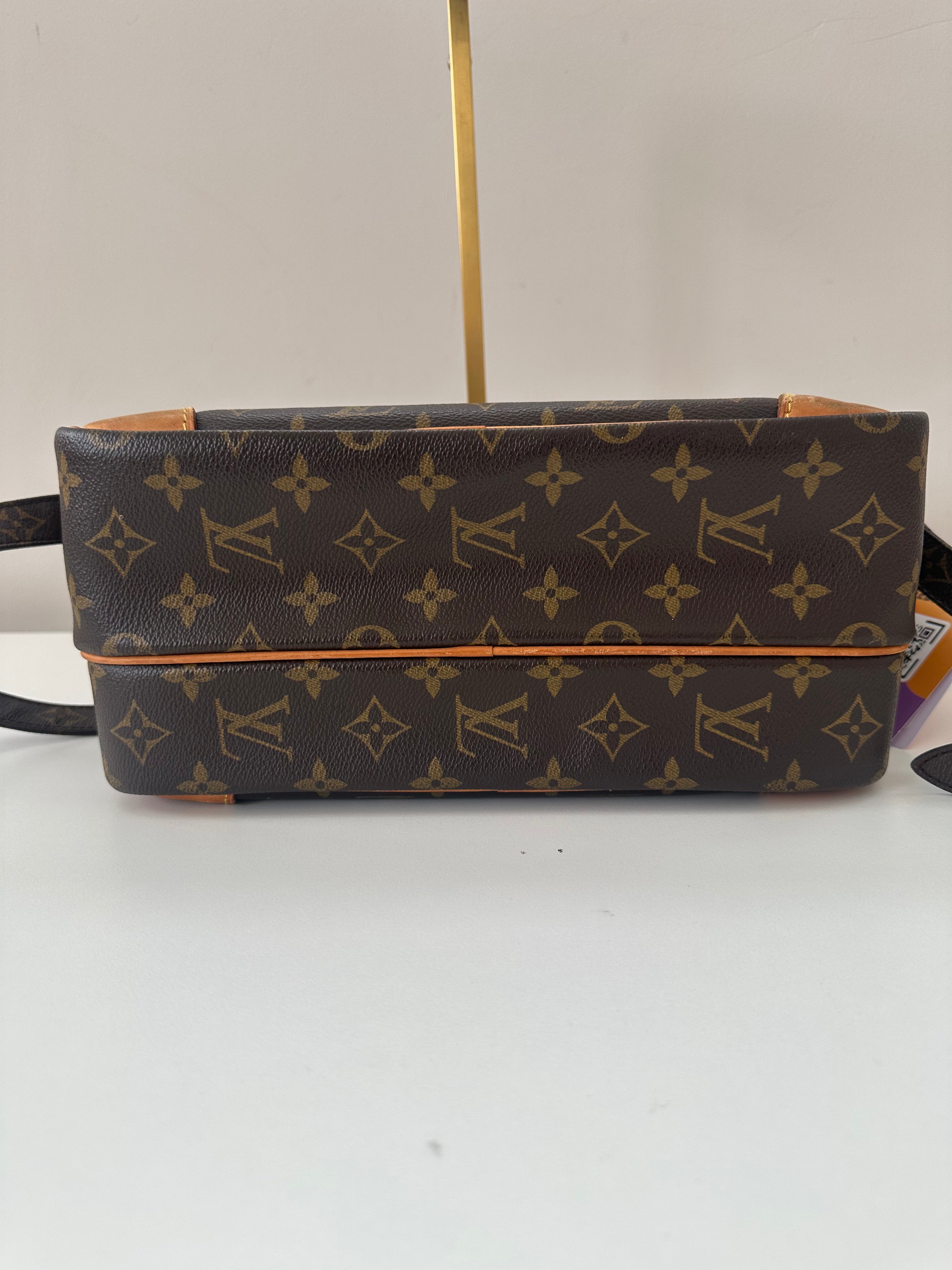 Louis Vuitton Nile