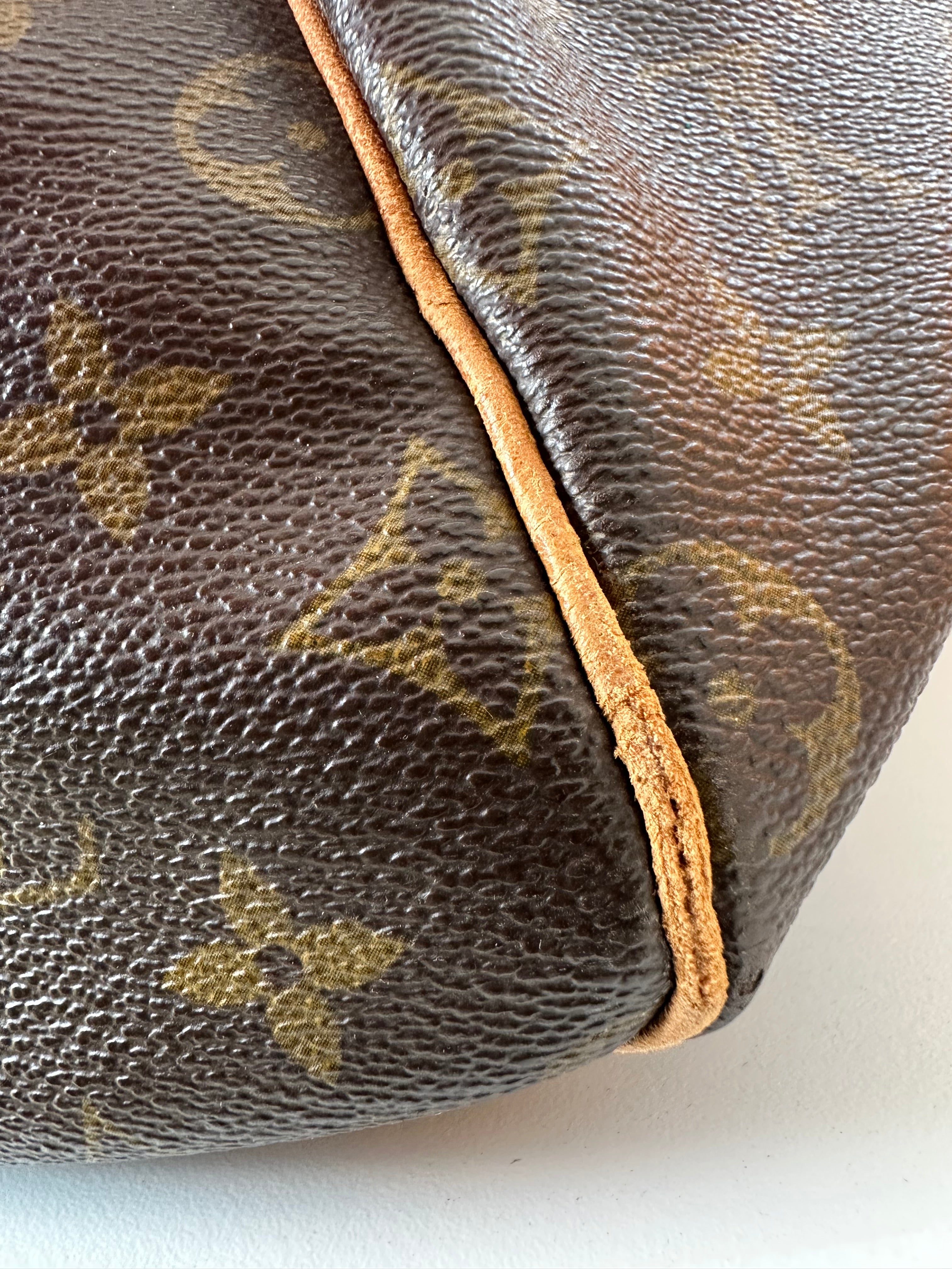 Louis Vuitton Keepall 50 Bandouliere