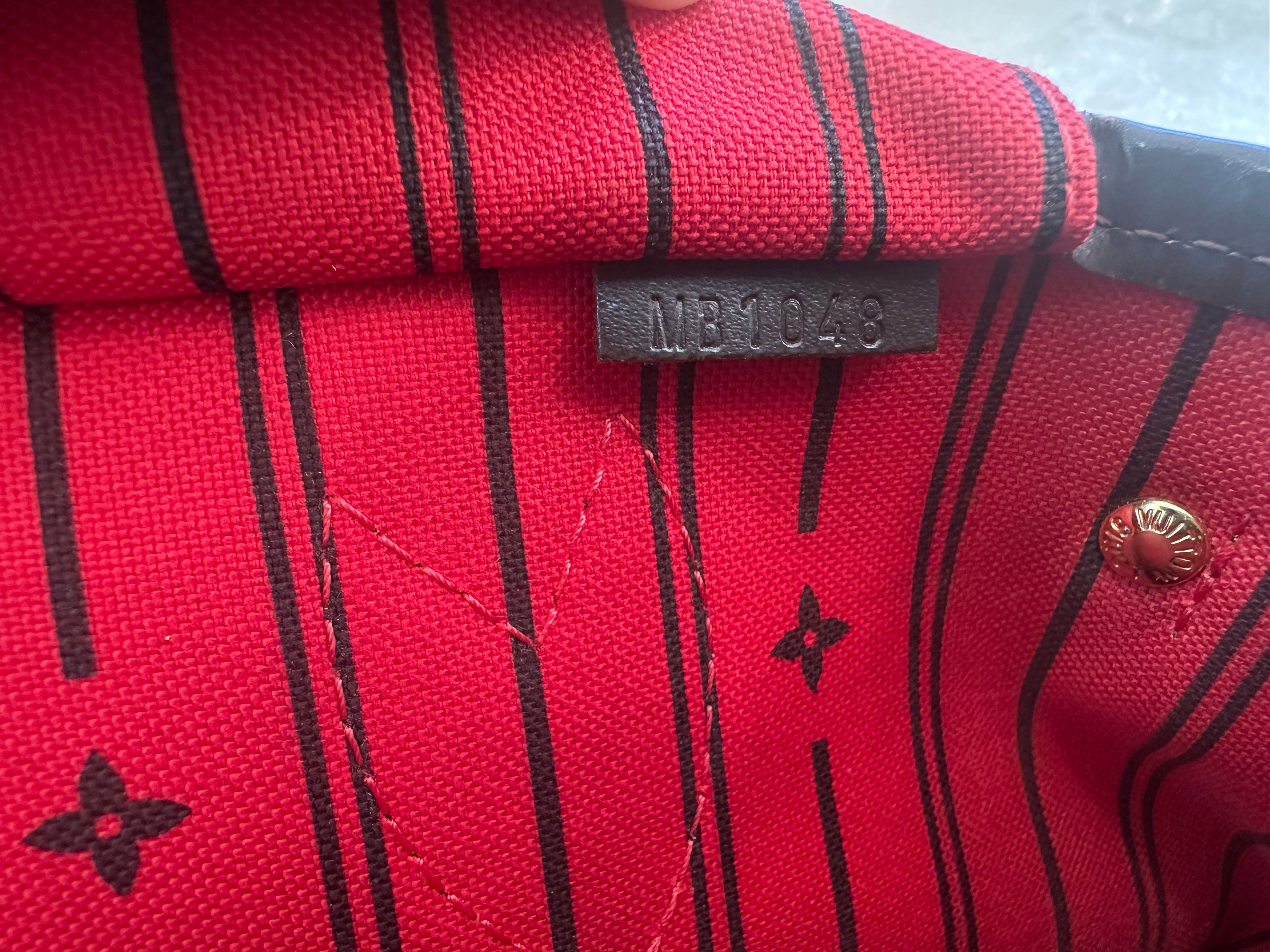 Louis Vuitton Damier Neverfull PM