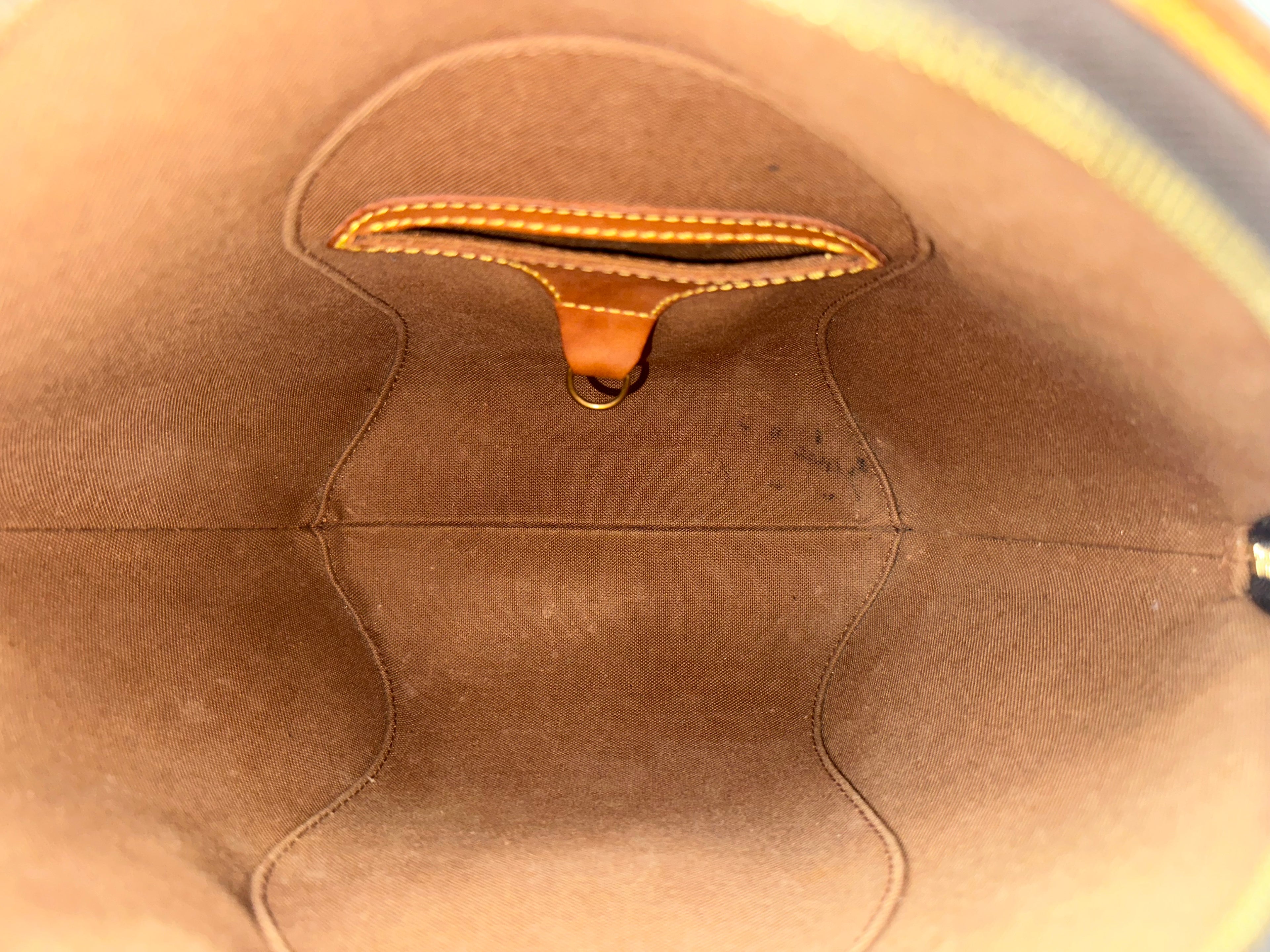 Louis Vuitton Ellipse PM