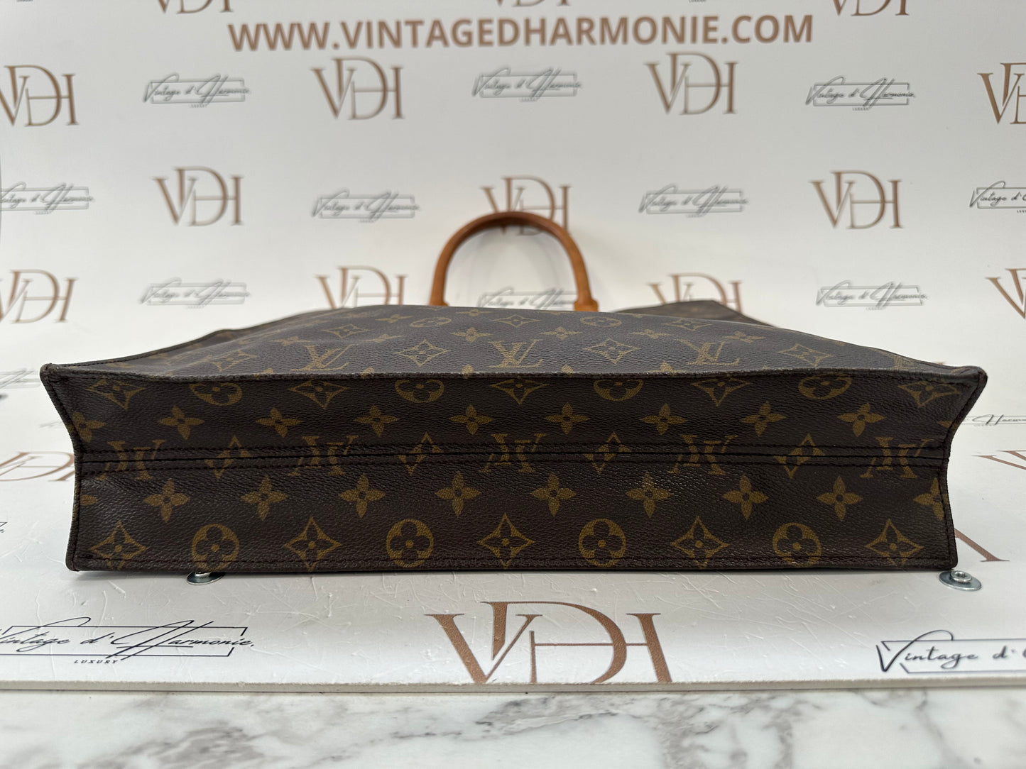 016884 - Louis Vuitton Sac Plat