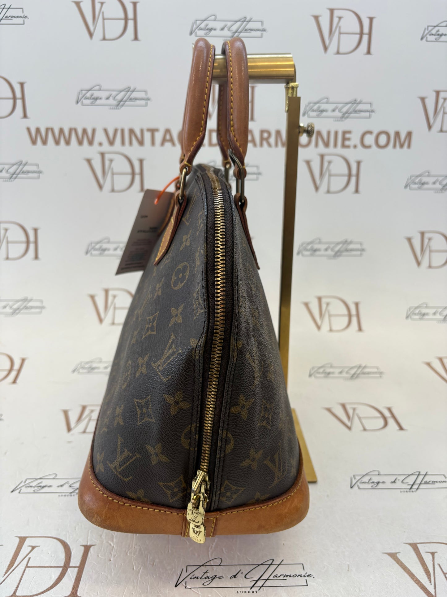 018823 - Louis Vuitton Alma