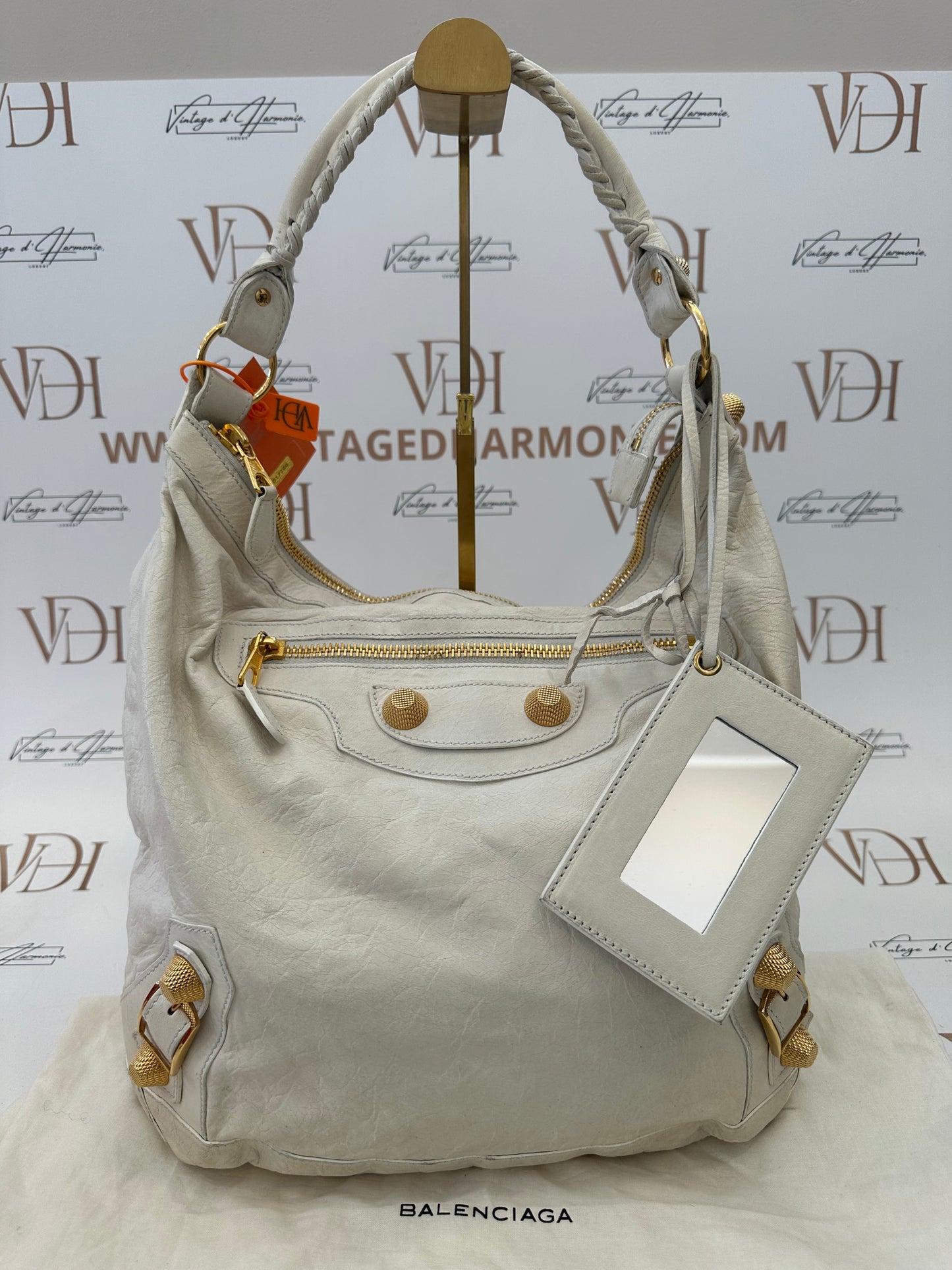 017790 - Balenciaga White Giant