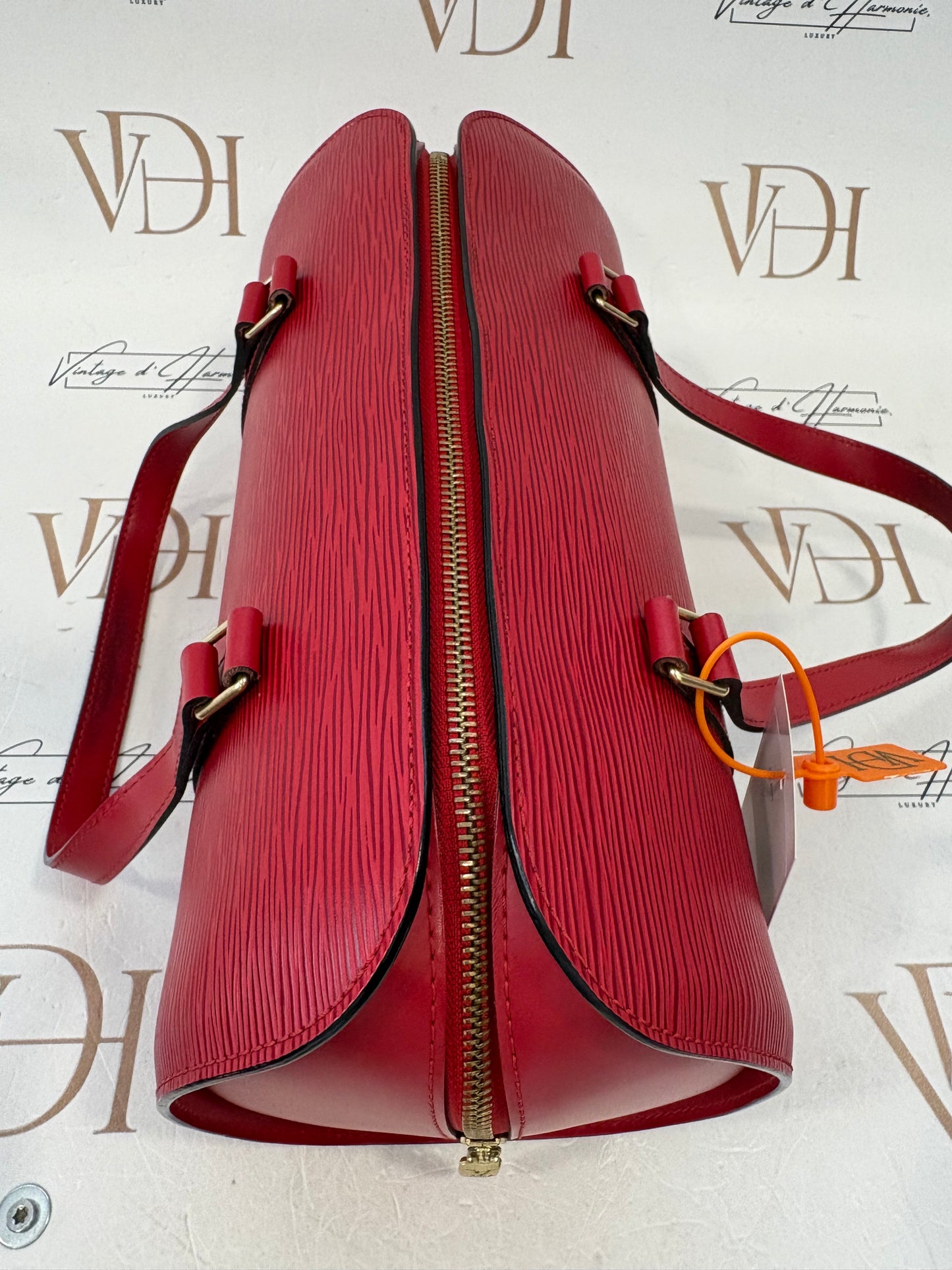 017700 - Louis Vuitton Red Epi Soufflot