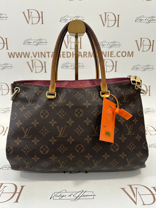 016809 - Louis Vuitton Pallas