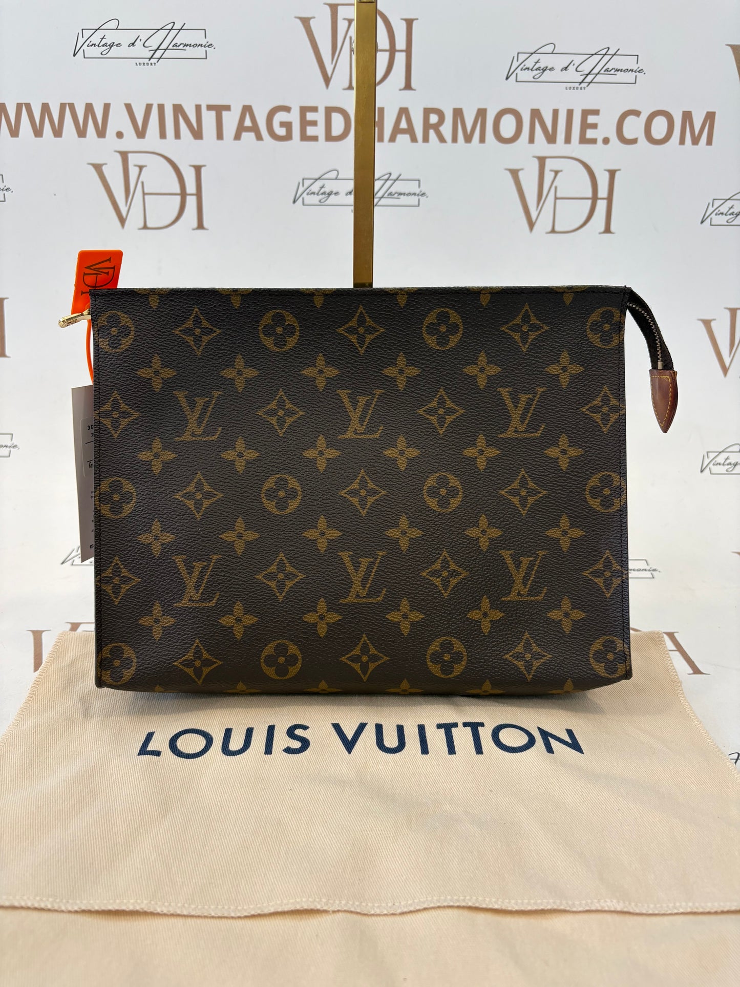 018838 - Louis Vuitton Toilette 26