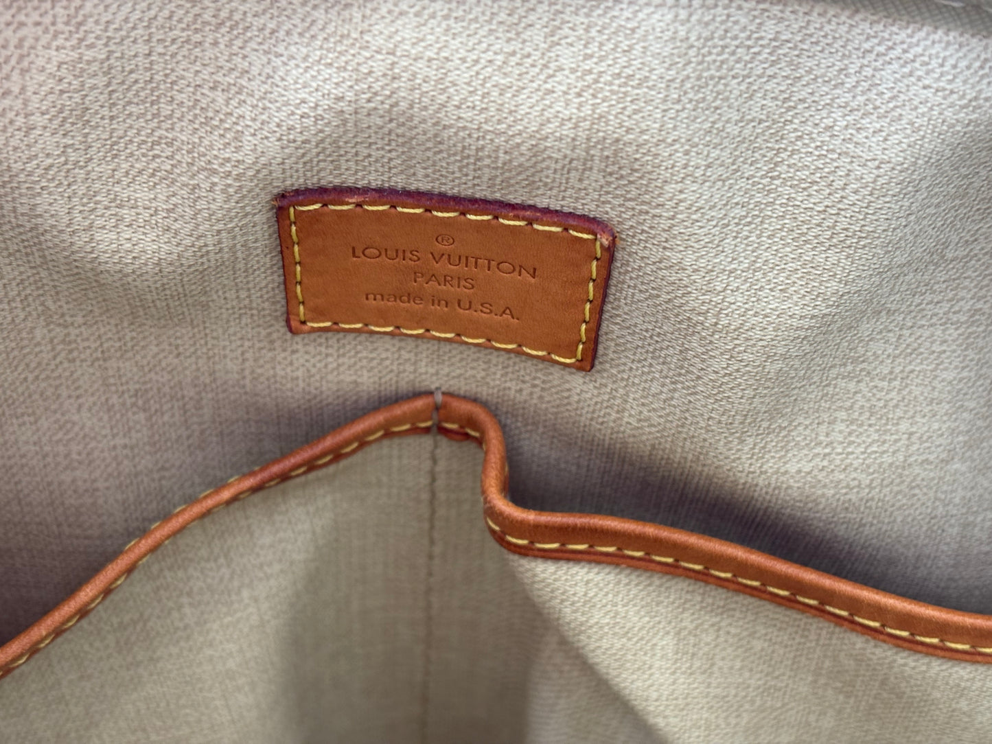 018978 - Louis Vuitton Treauville