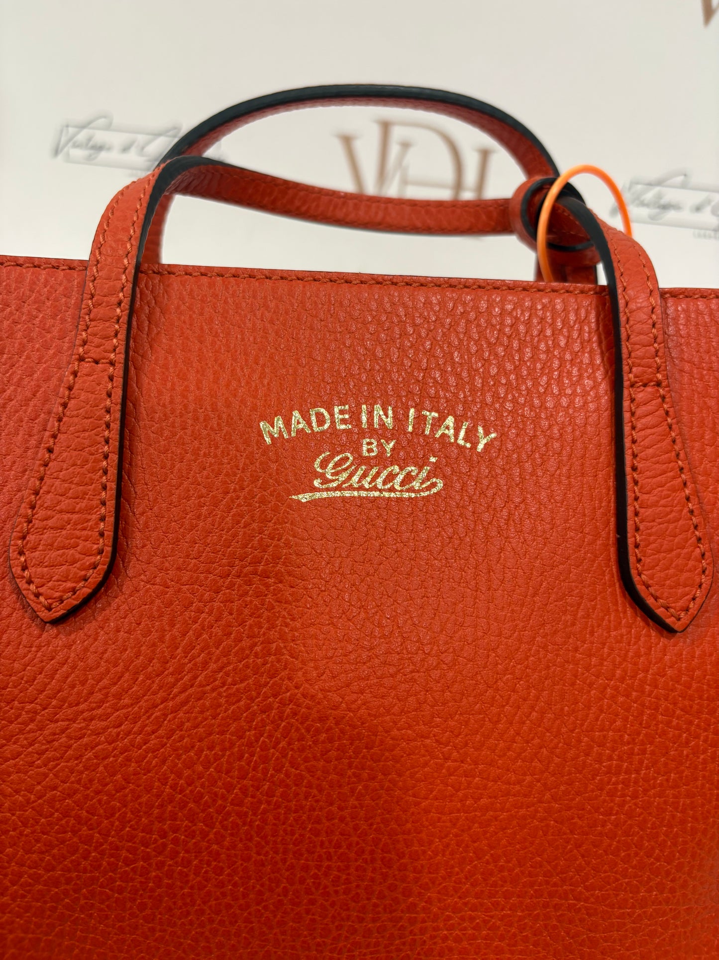 384026 - Gucci Swing