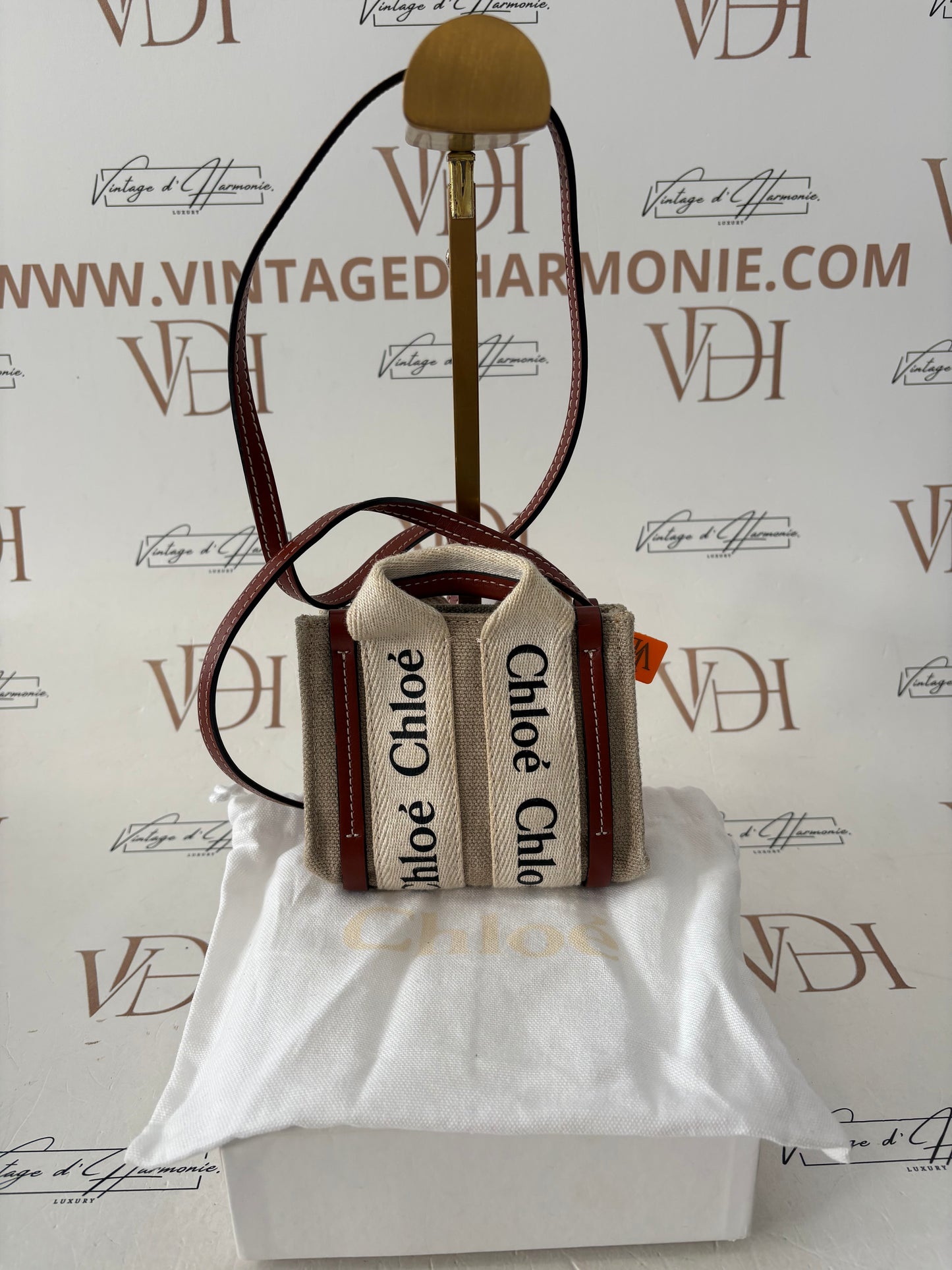 018915 - Chloé Beige Woody