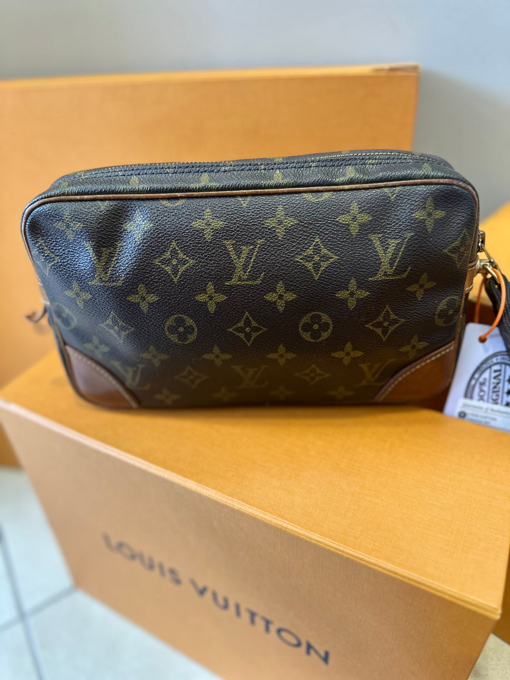 Louis Vuitton Dragonne GM