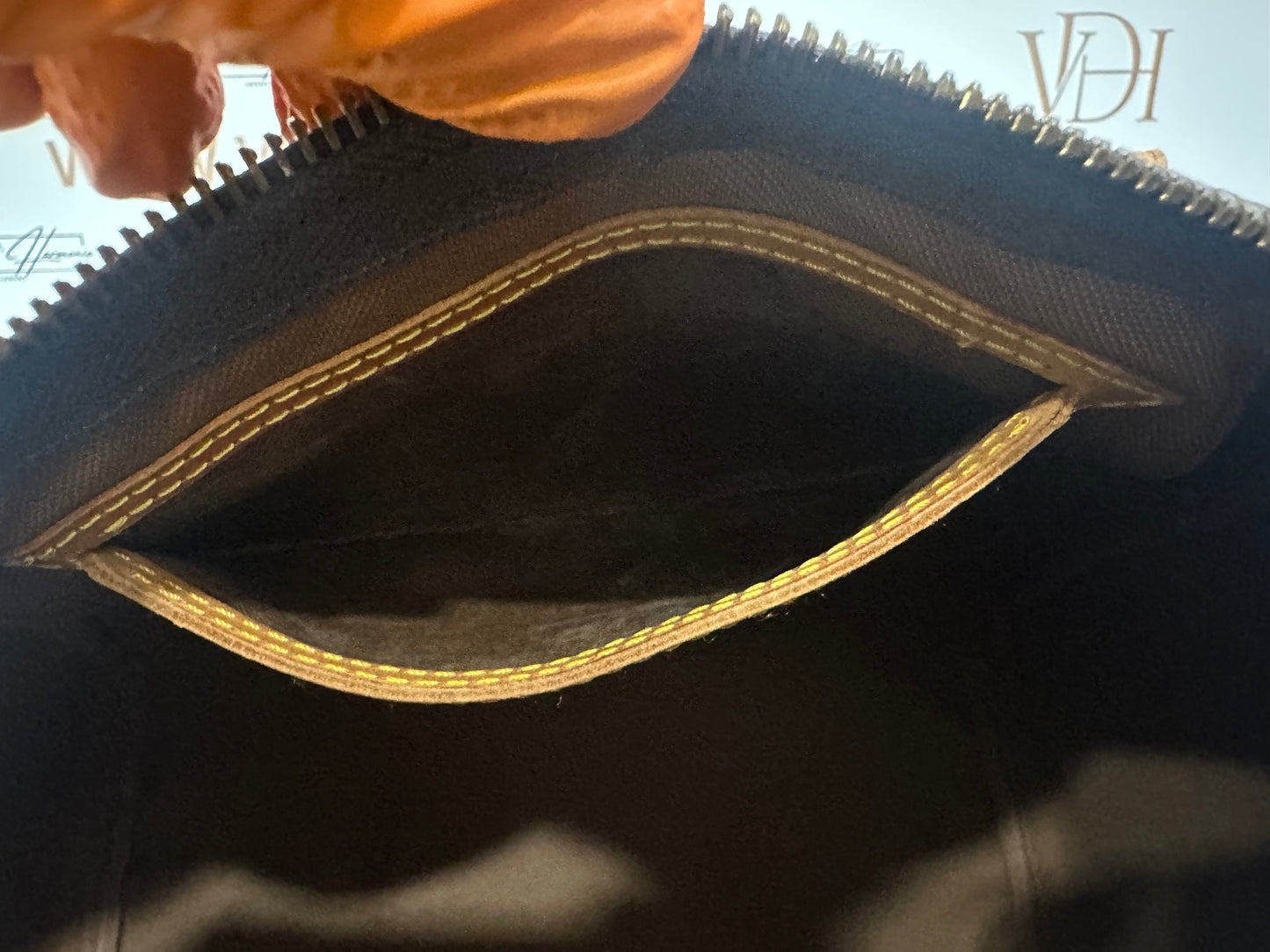 017724 - Louis Vuitton Speedy 30