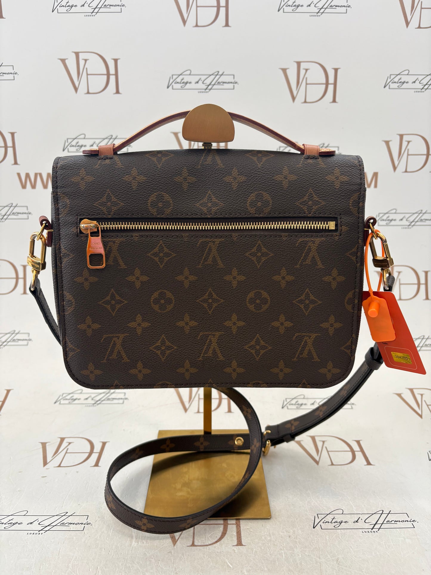 384105 - Louis Vuitton Metis