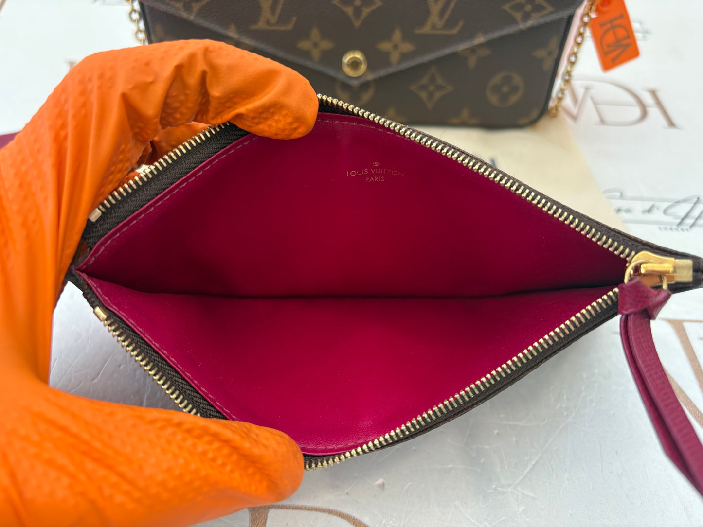 382888 - Louis Vuitton Pochette Felicie
