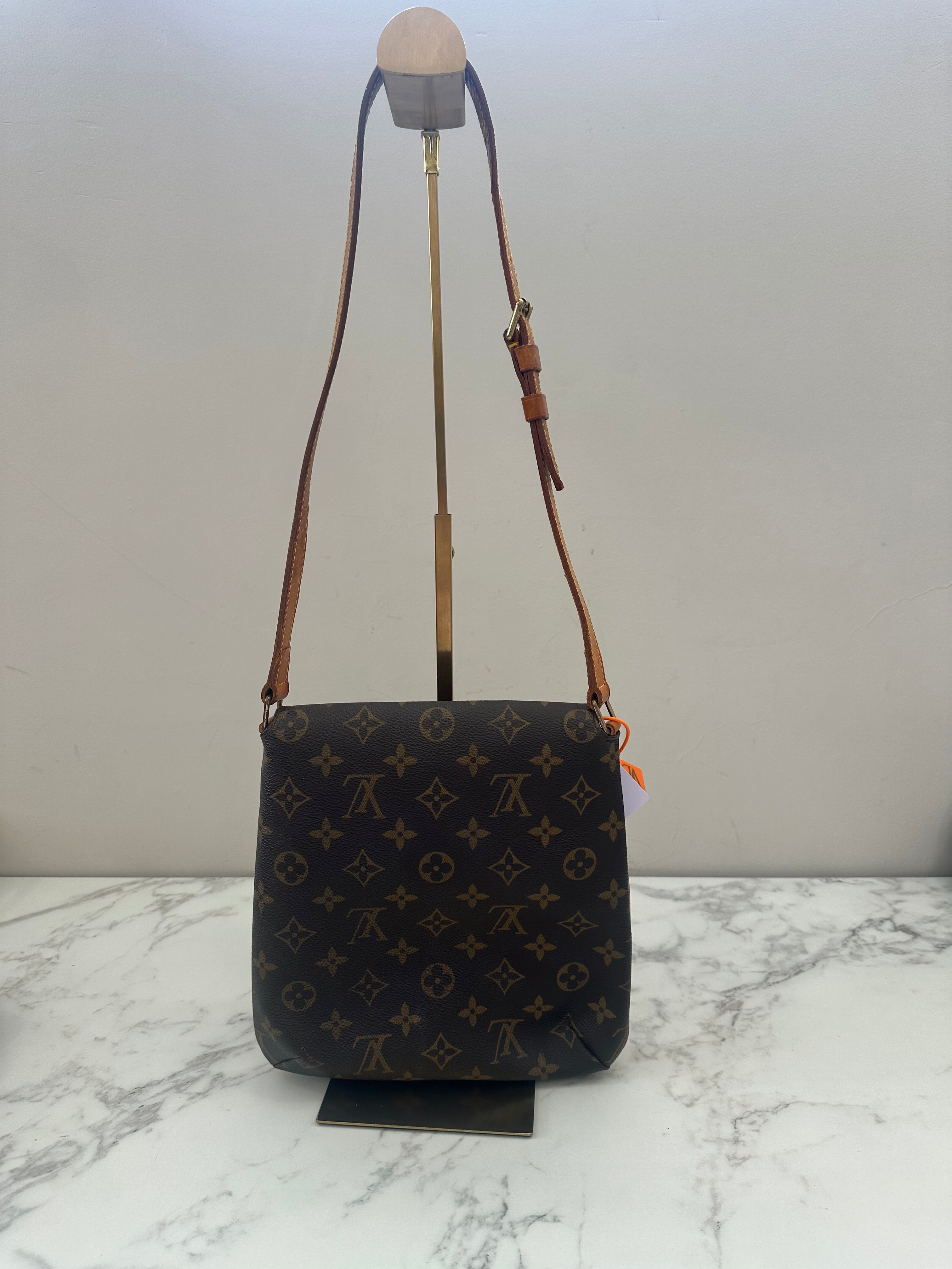 Louis Vuitton Musette salsa