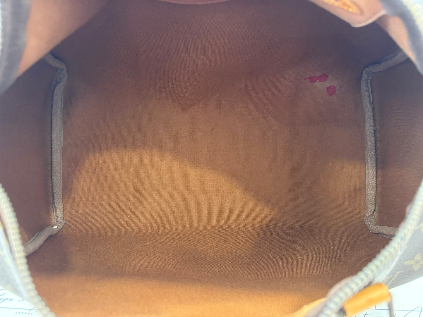 018545 - Louis Vuitton Speedy 35