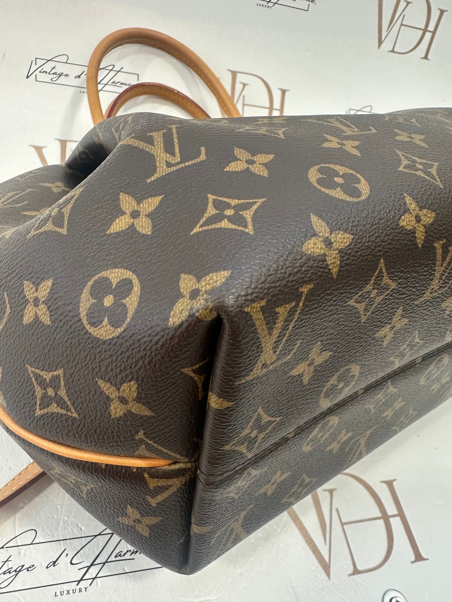 382760 - Louis Vuitton Turenne