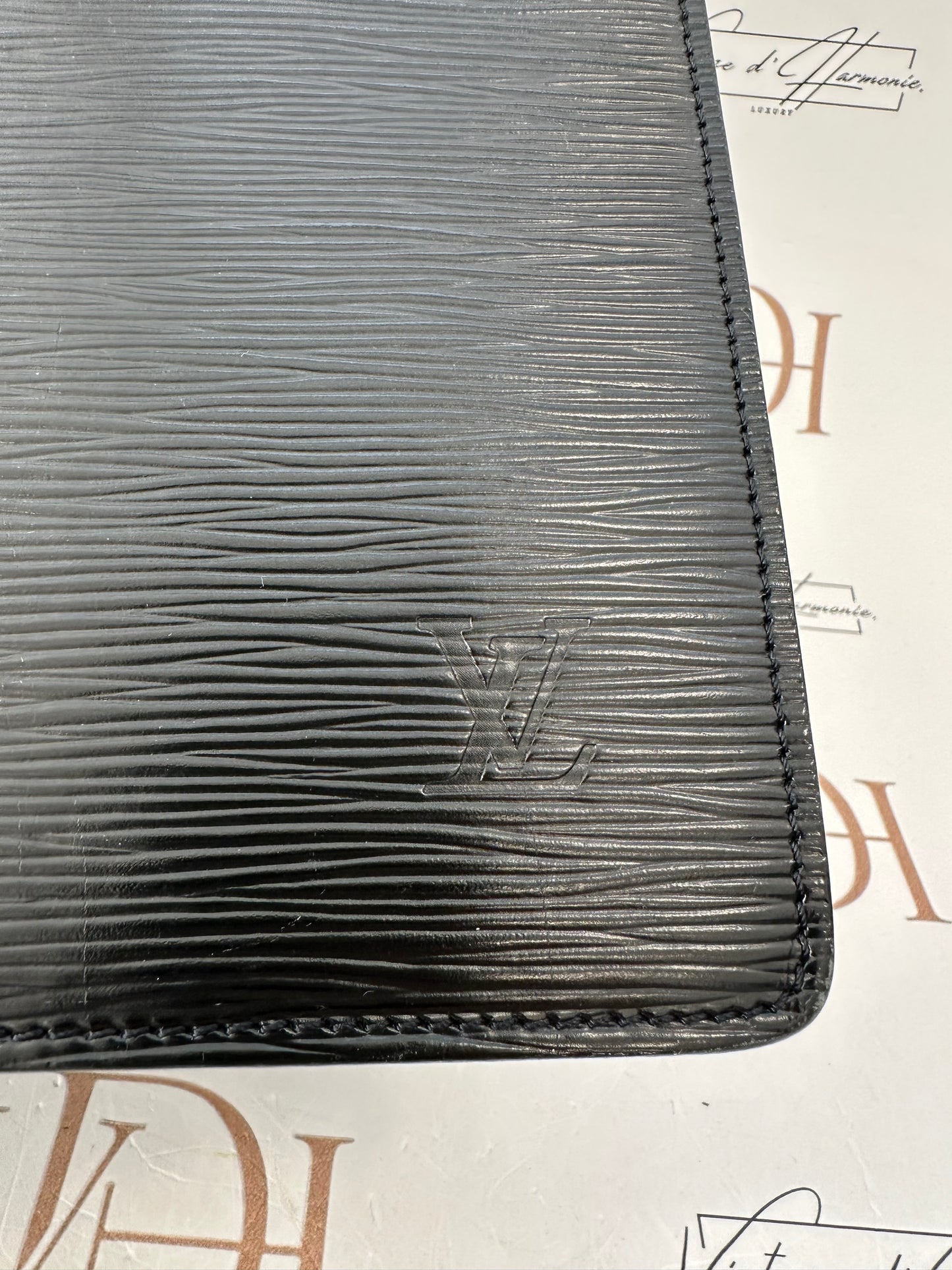 017808 - Louis Vuitton Black Epi Riviera