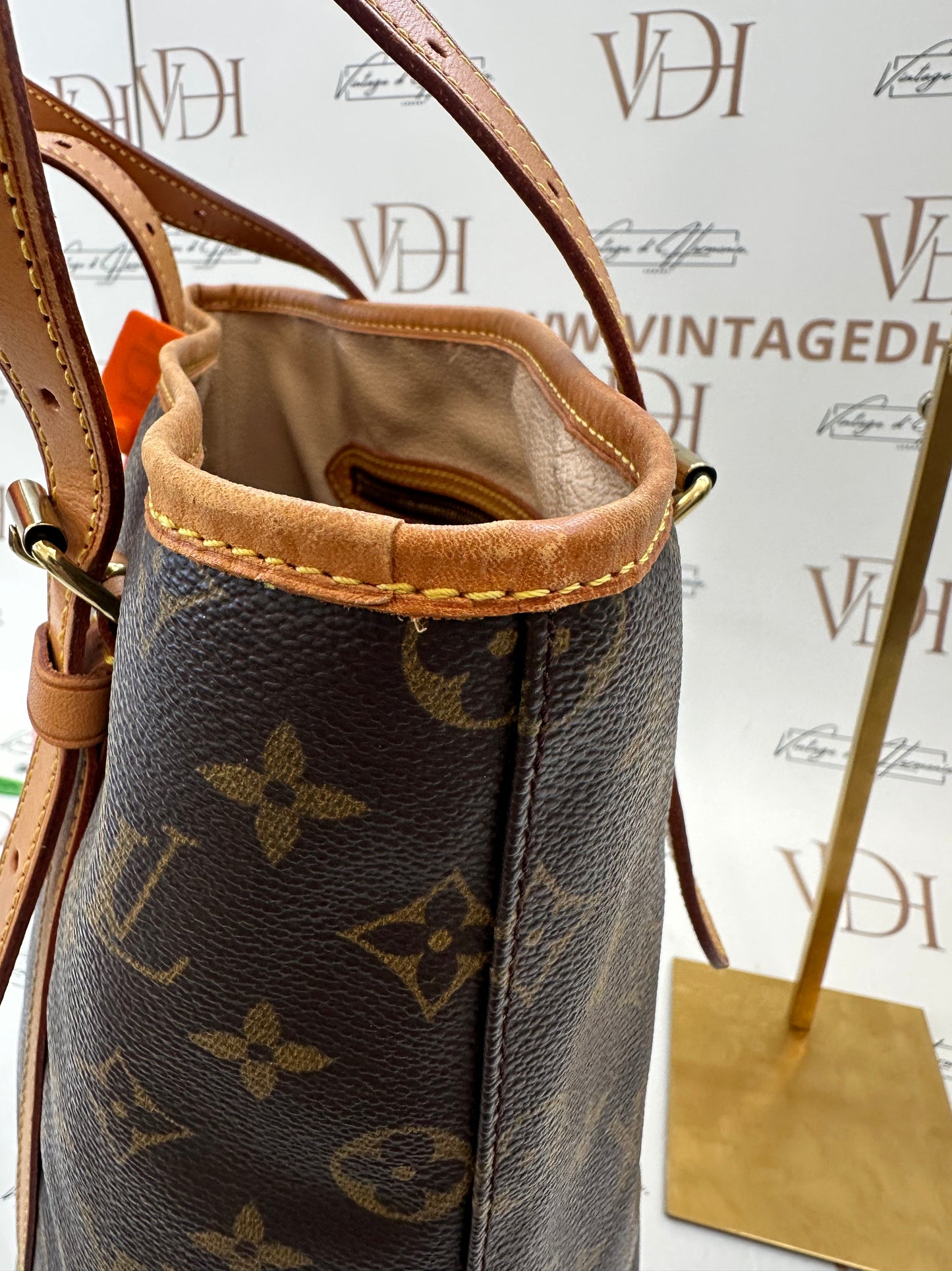 017860 - Louis Vuitton Bucket GM