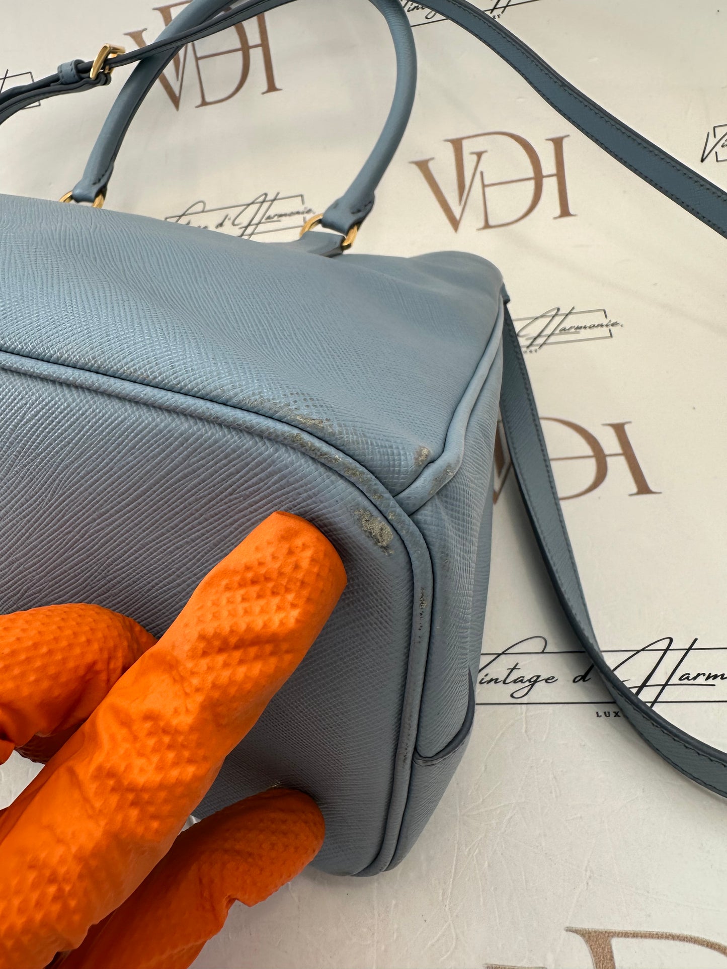 382868 - Prada Galleria