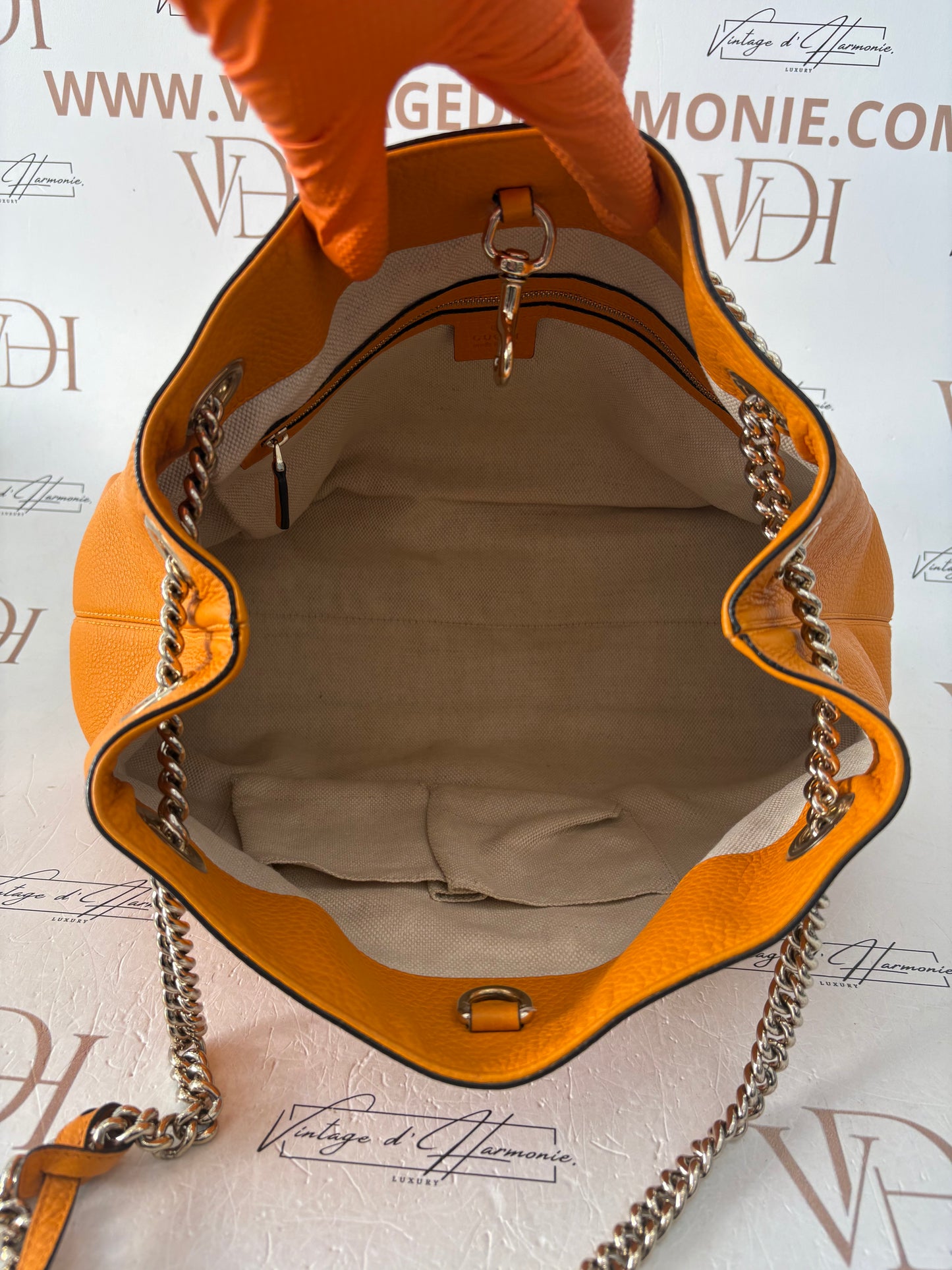383878 - Gucci Soho