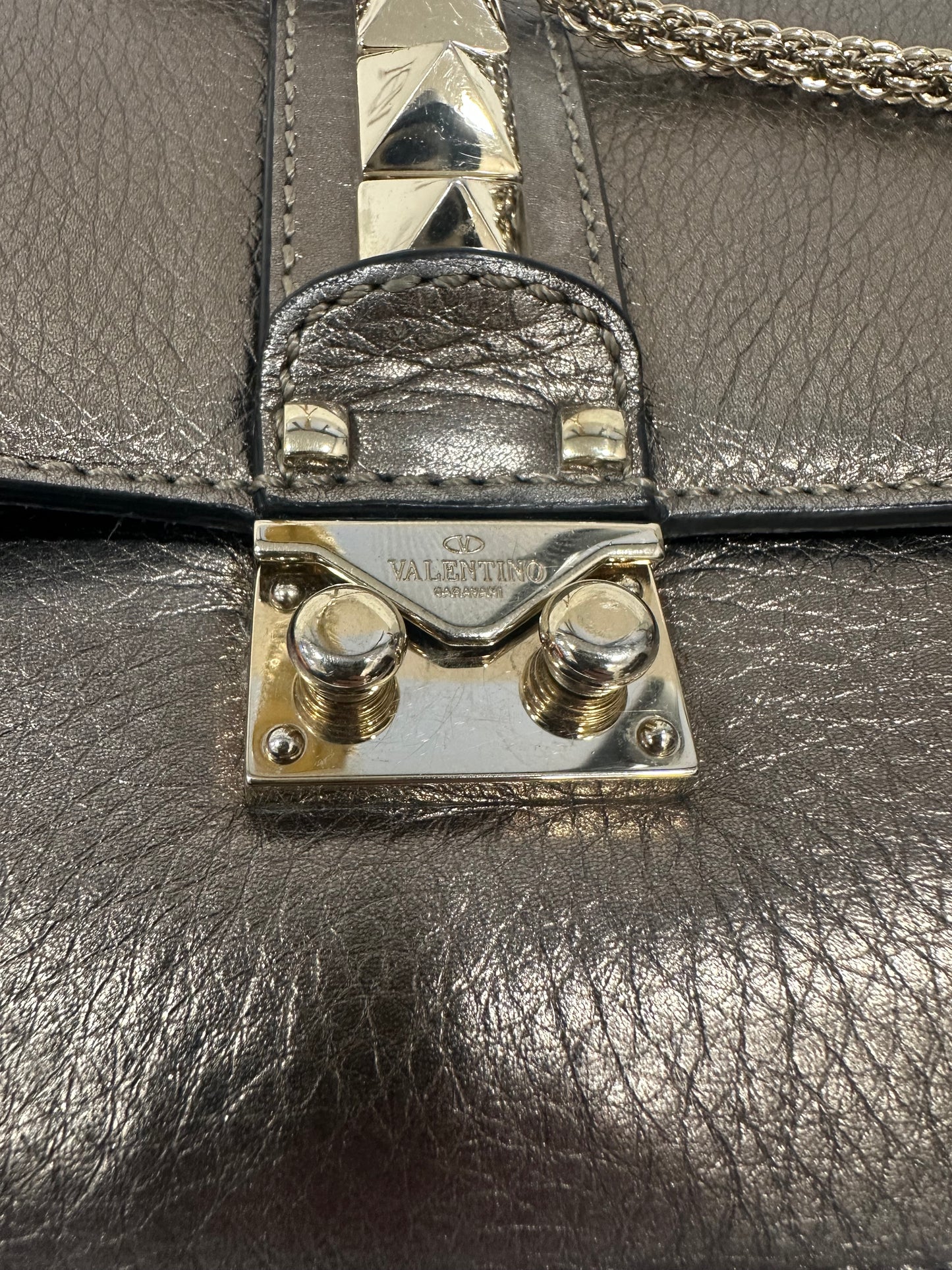 383035 - Valentino Glam Lock